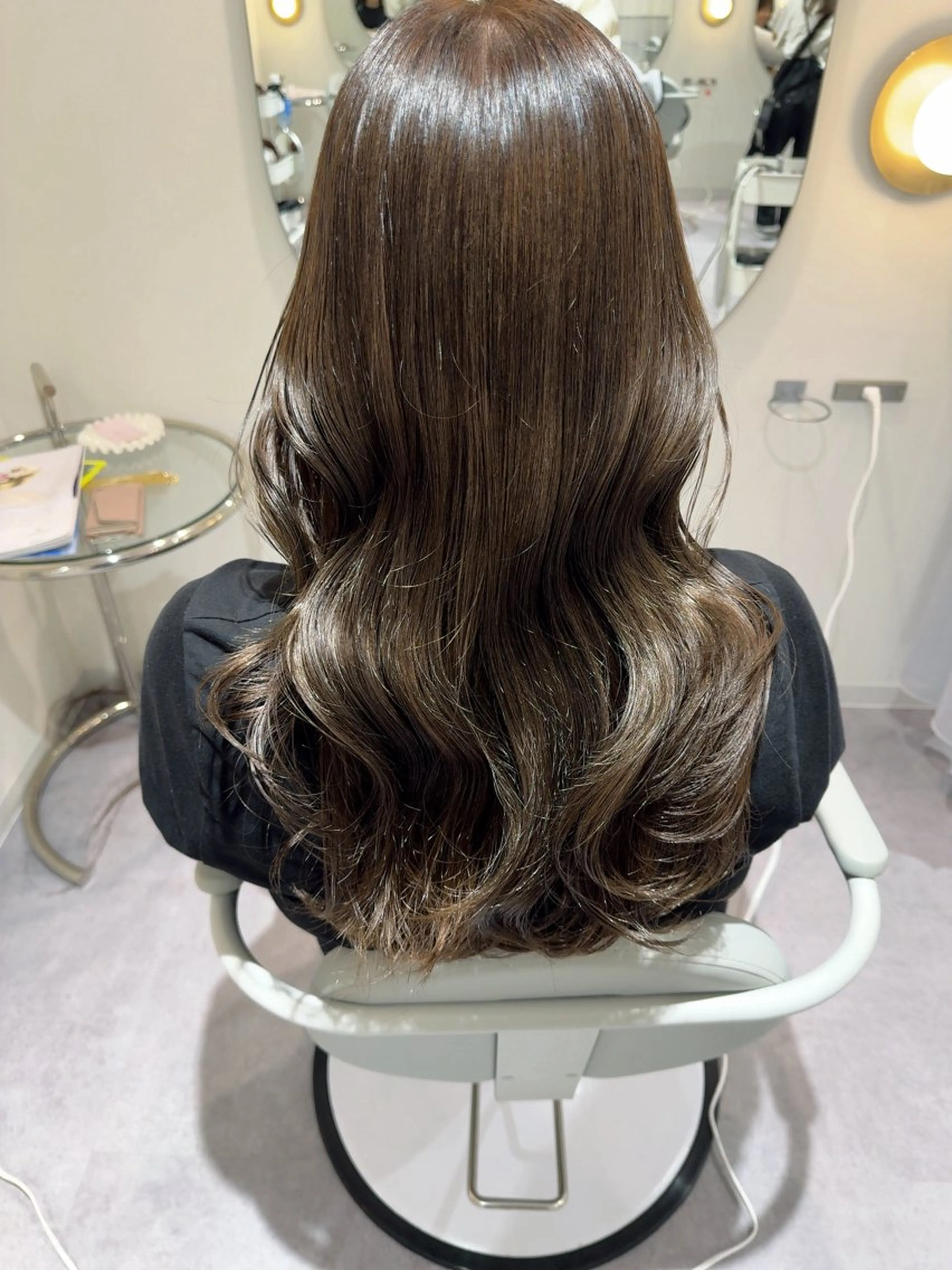 セミロング カラー 髙井 麻帆のヘアスタイル