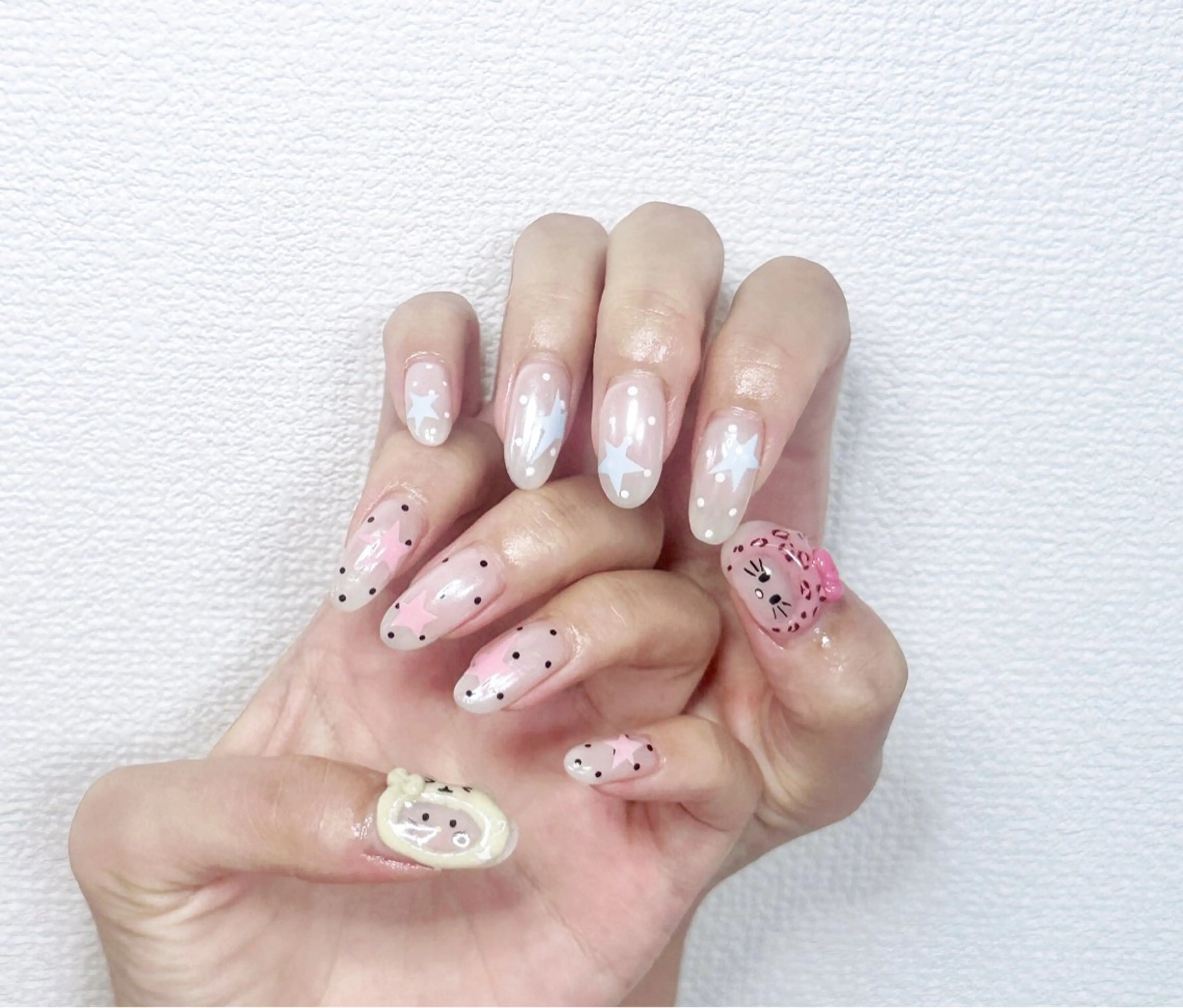 ネイル アートネイル オーロラネイル チークネイル フレンチネイル ガラスフレンチ ハンドネイル 🎀🎀YooLi Nail Salonのネイルデザイン