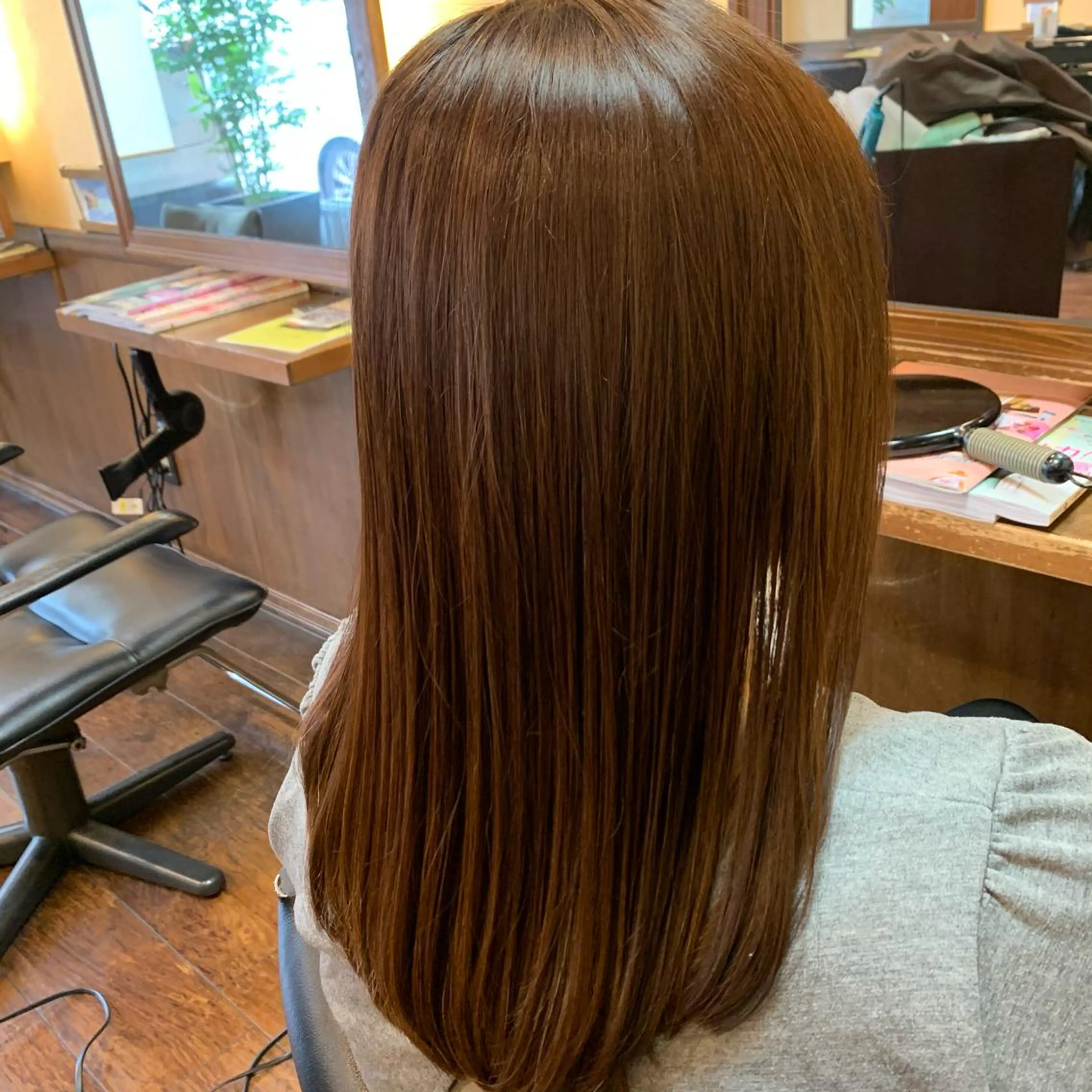 髪質改善トリートメント＋リタッチの写真