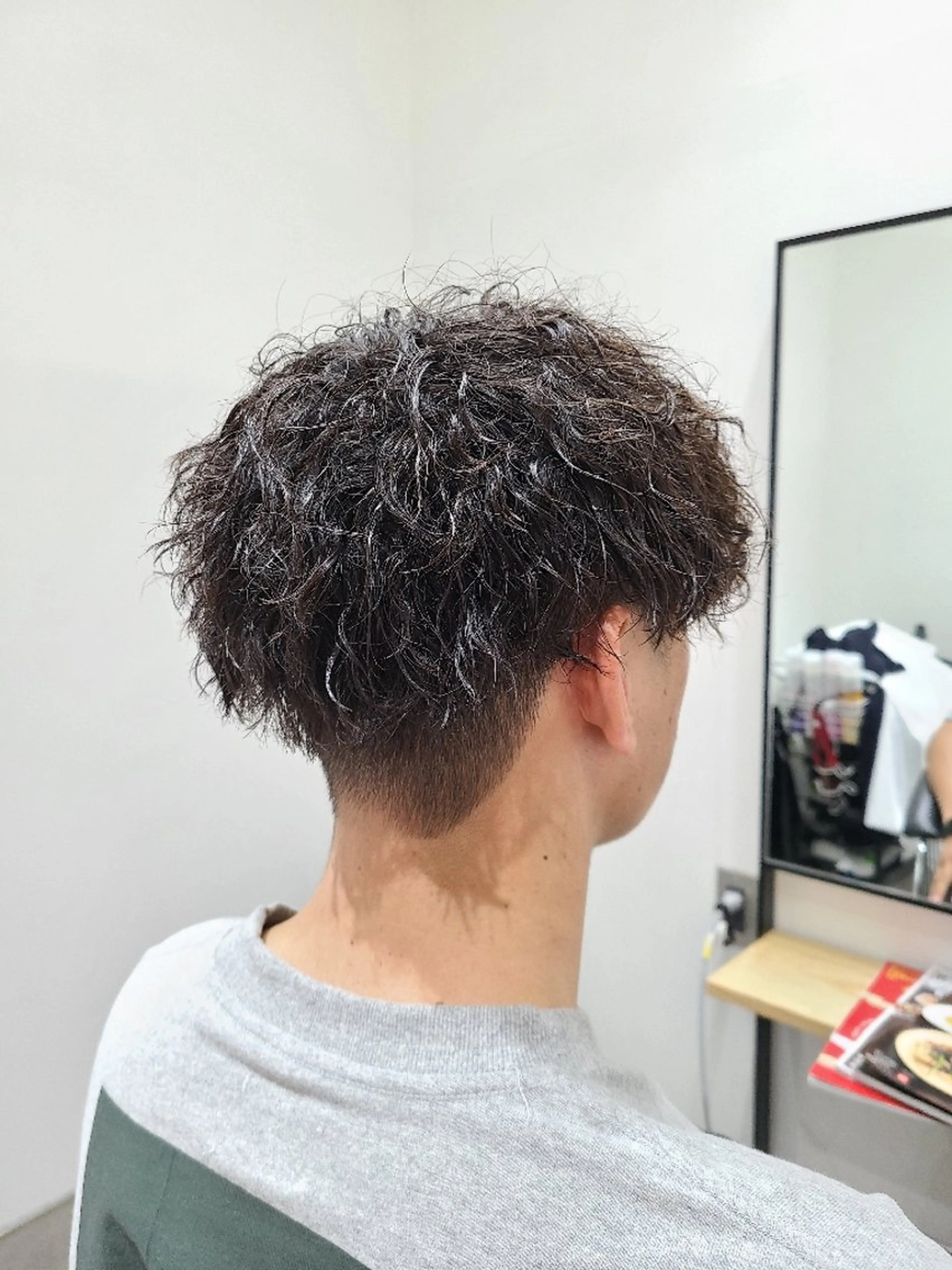 パーマ カット パーマ トリートメント GO TODAYシェアサロン岡山店所属・🎗️髪質改善・美髪 艶髪🥇小西邦生のヘアスタイル
