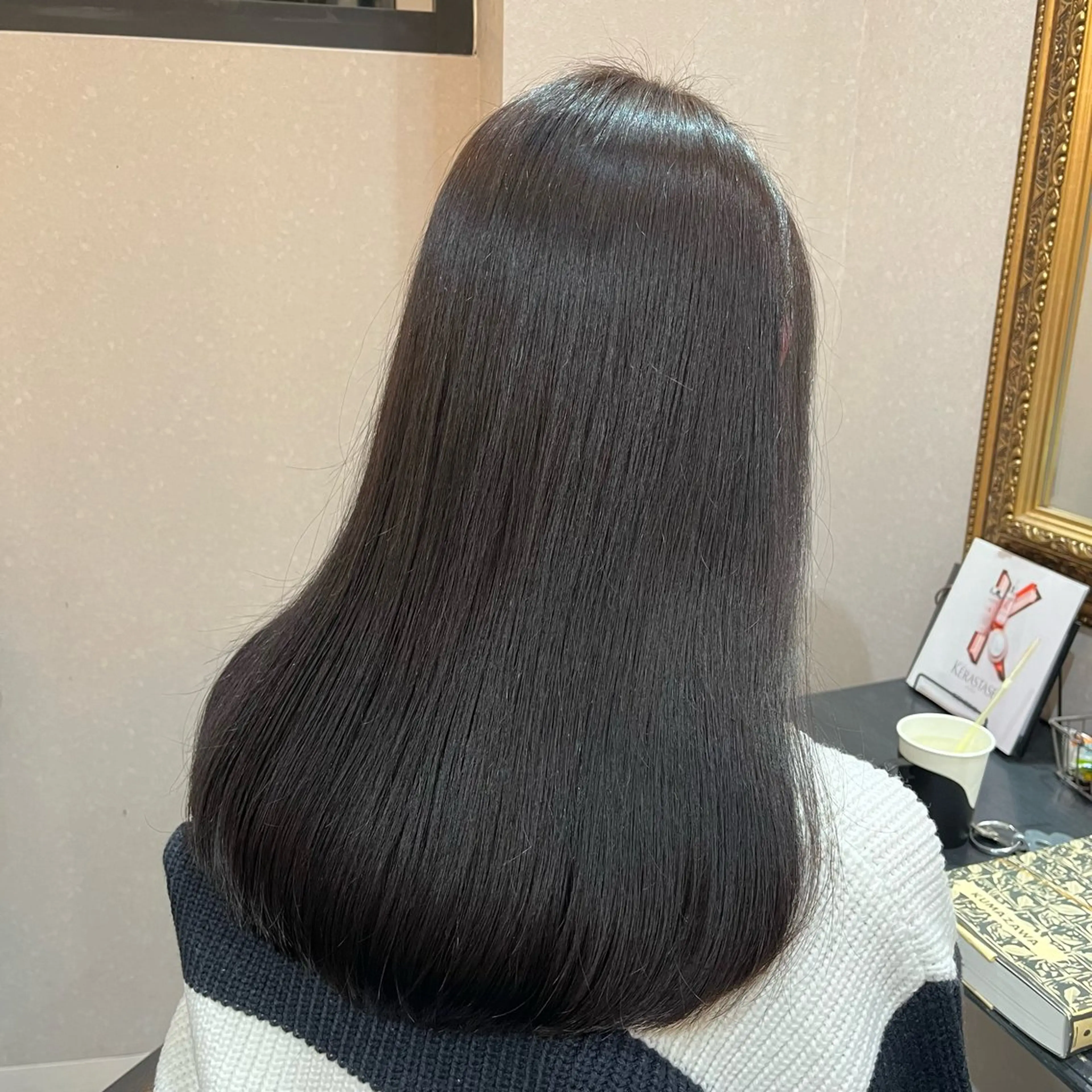 ロング カラー 透明感カラー カット ヘアカラー 🖤N゜JILLVA 🤍店長/川田 栞のヘアスタイル