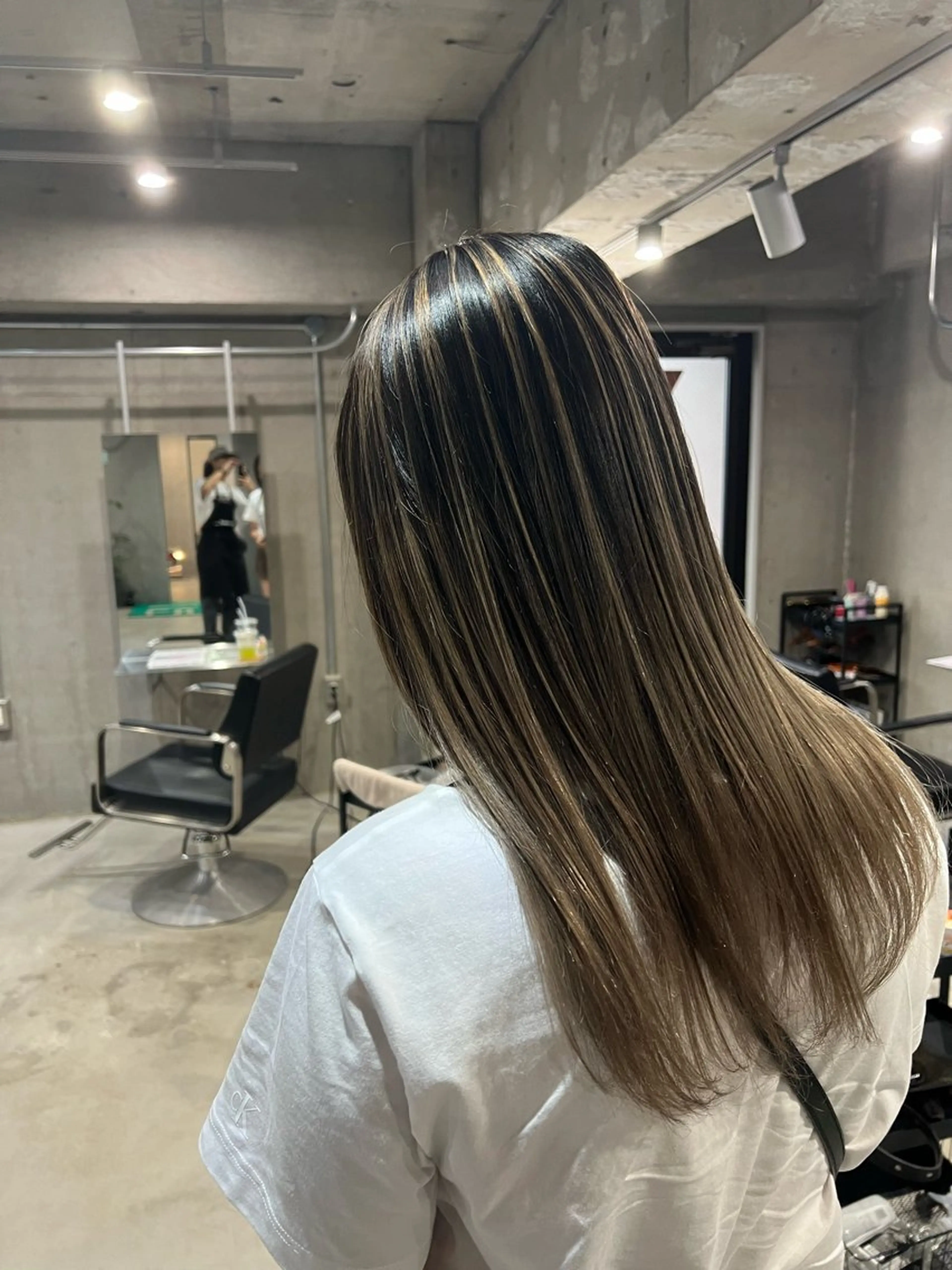 カラー バレイヤージュ ヘアカラー LUCK 船橋のヘアスタイル