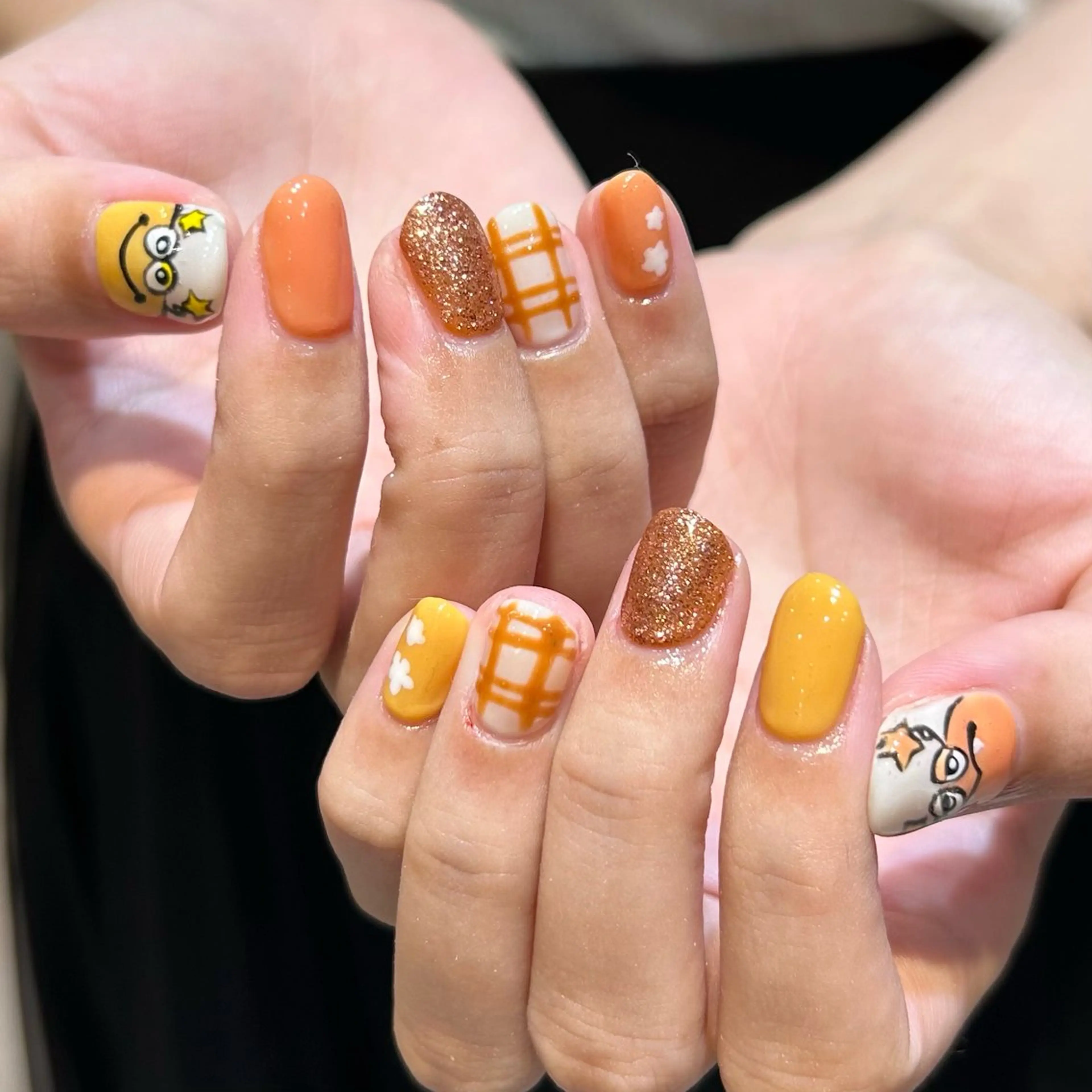 ネイル ハンドネイル 顔まわり♡レイヤー COCORO 🎀のネイルデザイン
