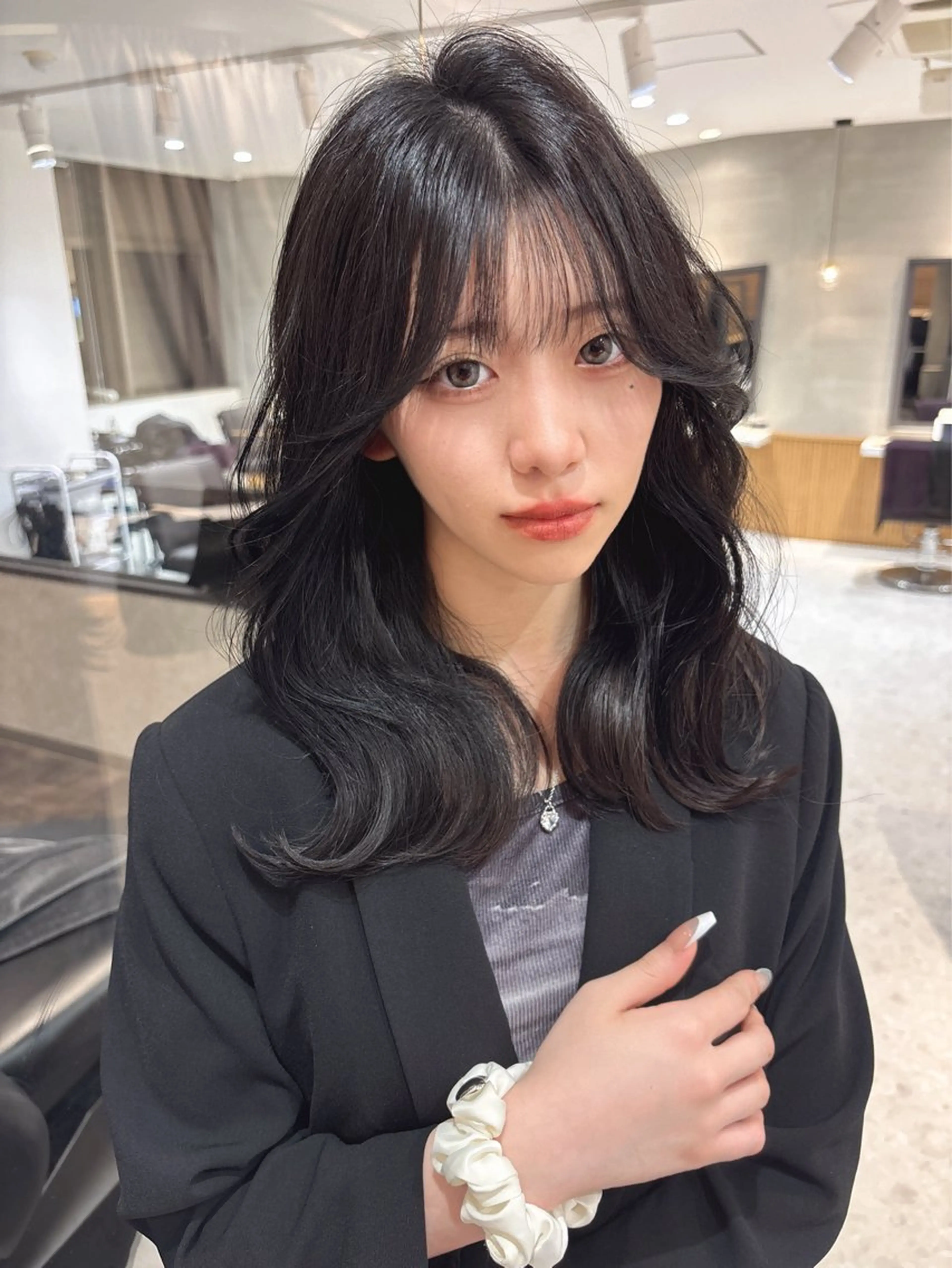 セミロング トリートメント 韓国🇰🇷レイヤー 透明感/秀瑛🩶のヘアスタイル