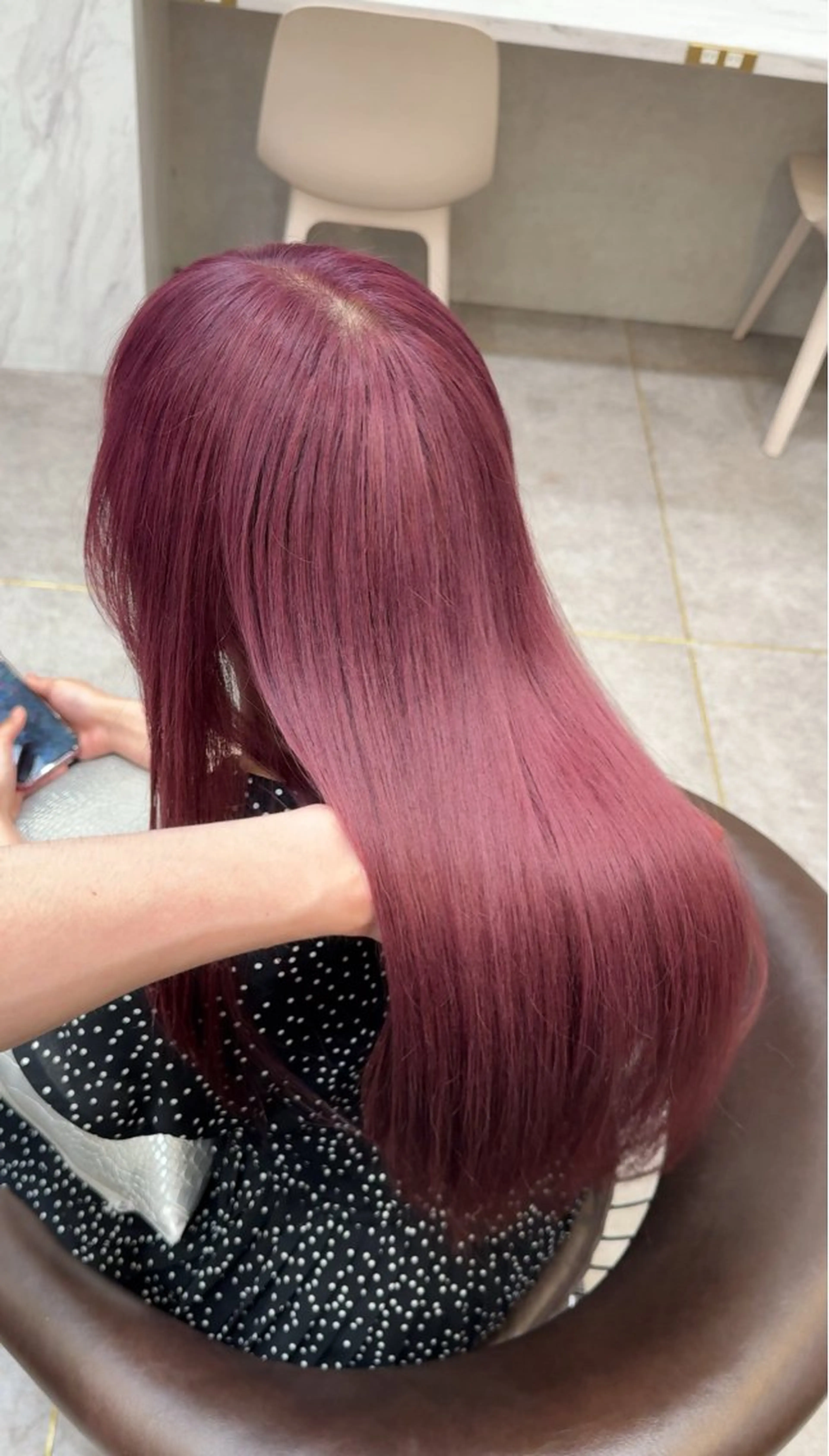 ロング ピンクラベンダー ヘアカラー 坂口 京平のヘアスタイル