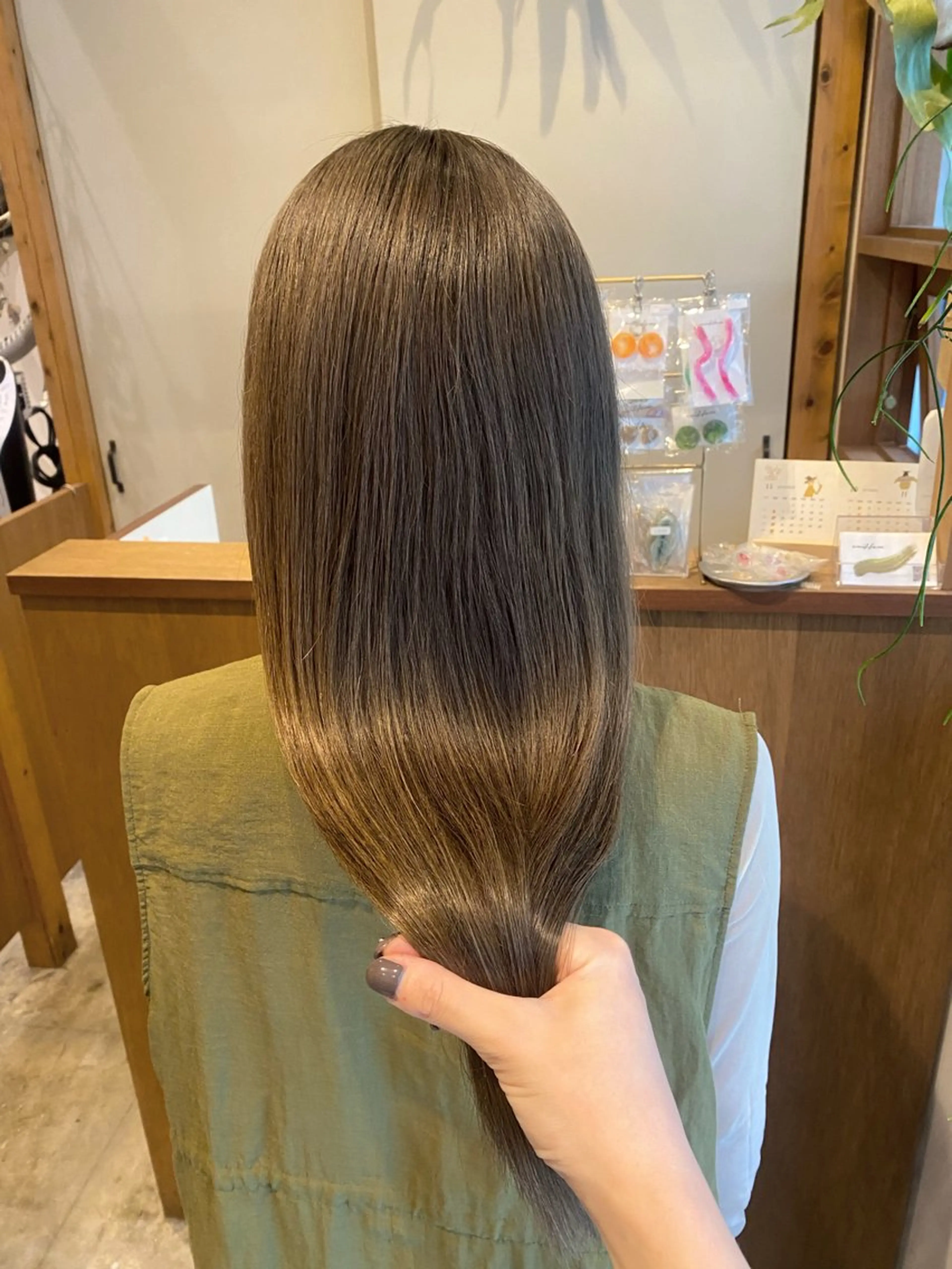 ロング カラー カット ヘアカラー トリートメント ENIF ヤマグチアツコのヘアスタイル