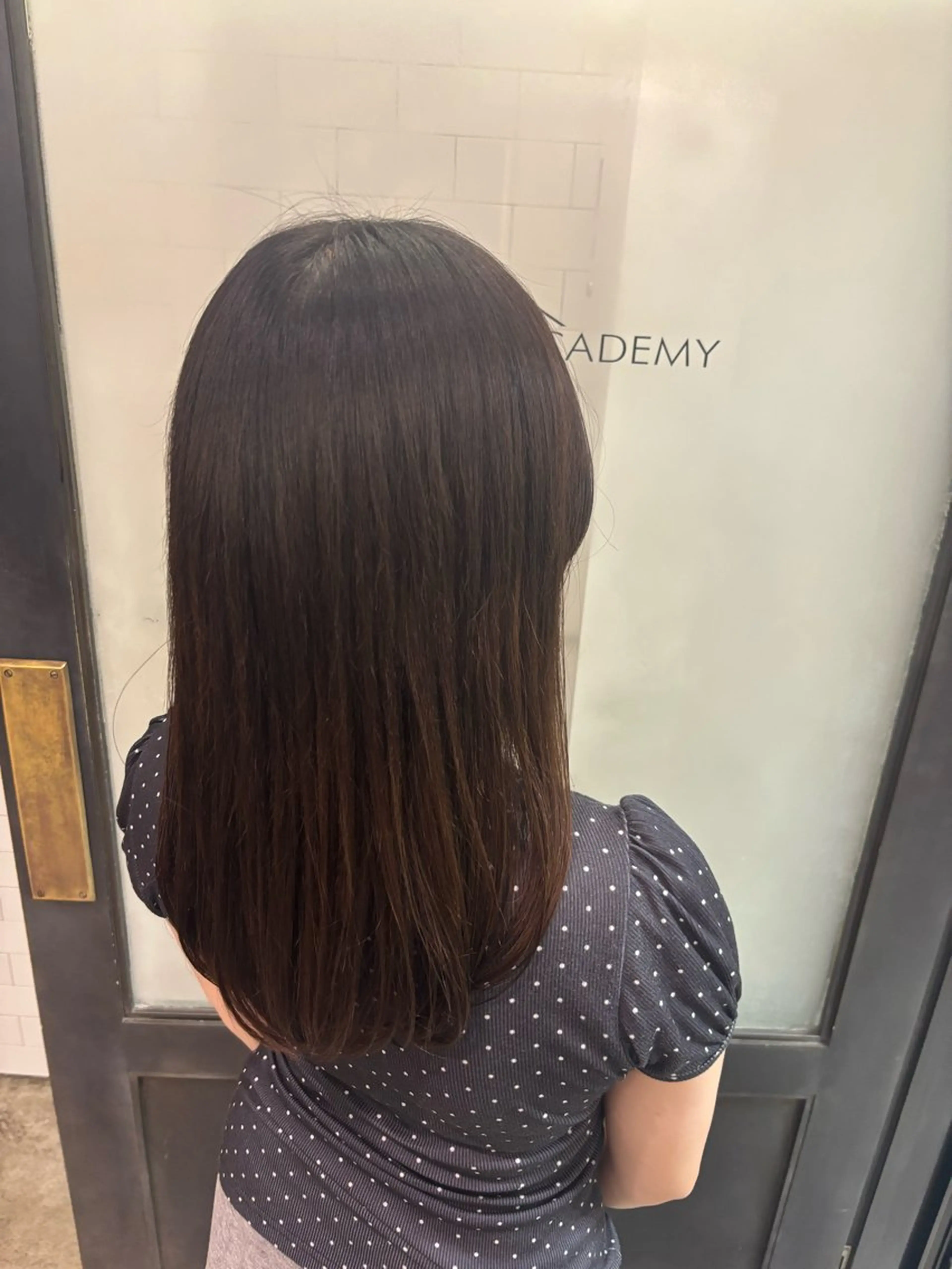 セミロング カット 縮毛矯正 トリートメント ALBUM Academy成田楓のヘアスタイル
