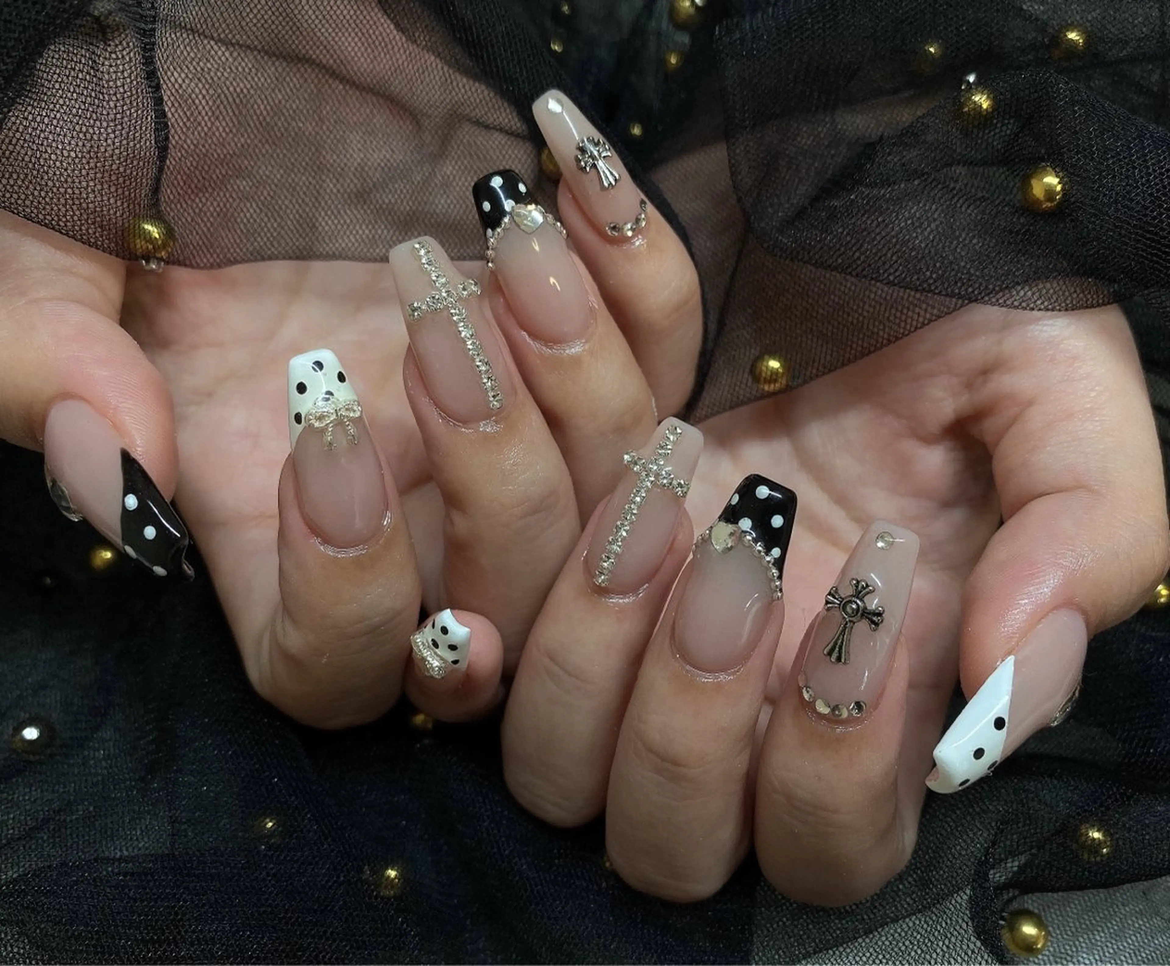 ネイル ハンドネイル PLATA LISAのネイルデザイン