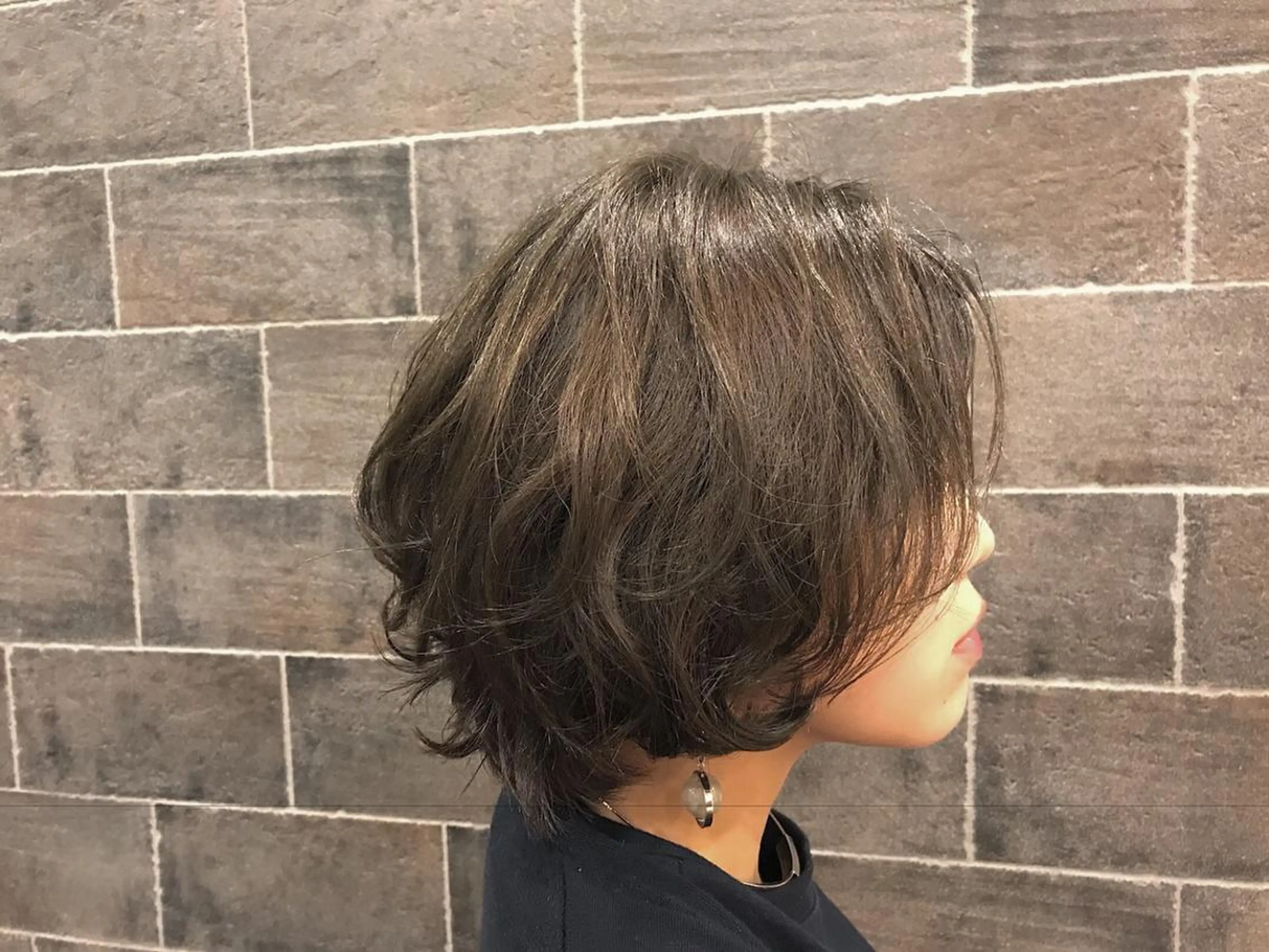 ショート カラー 鈴村 大介のヘアスタイル