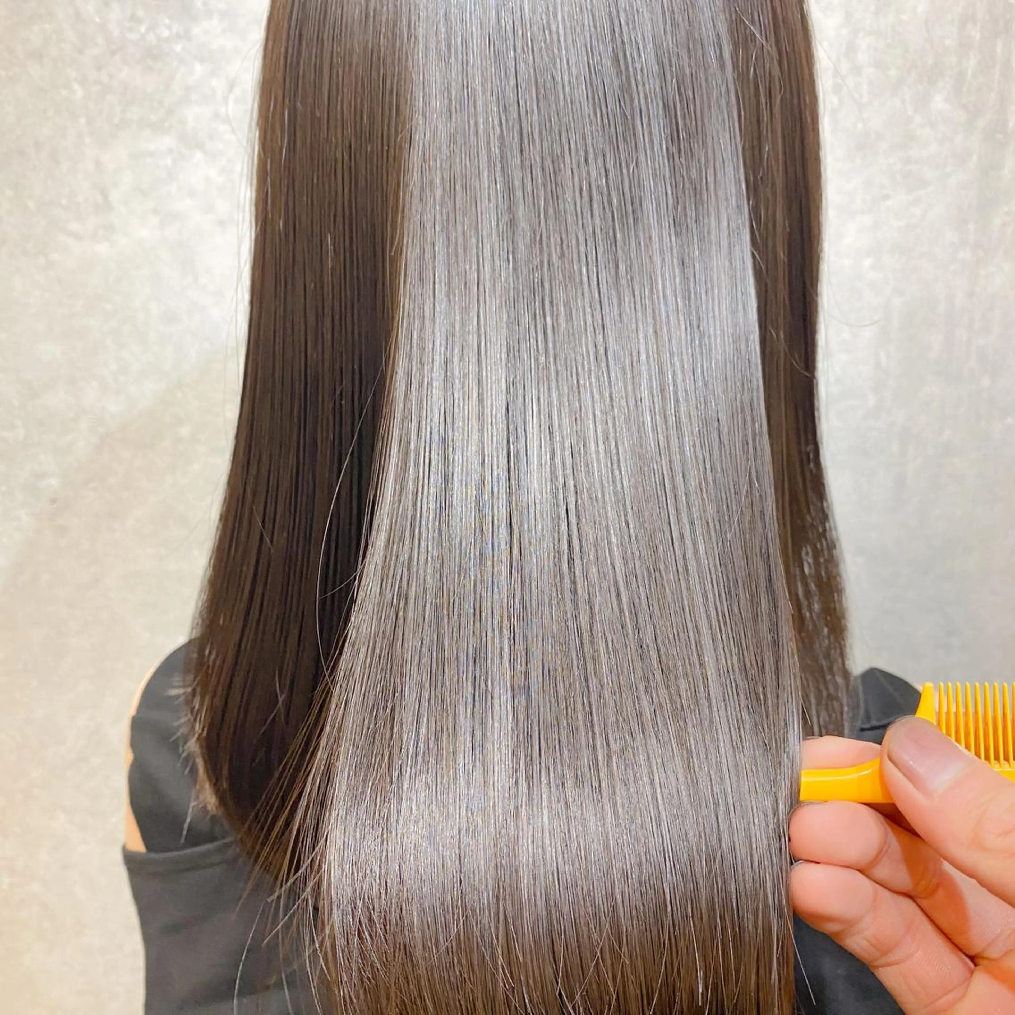 ミディアム 艶髪ブリーチ 永井竜也のヘアスタイル