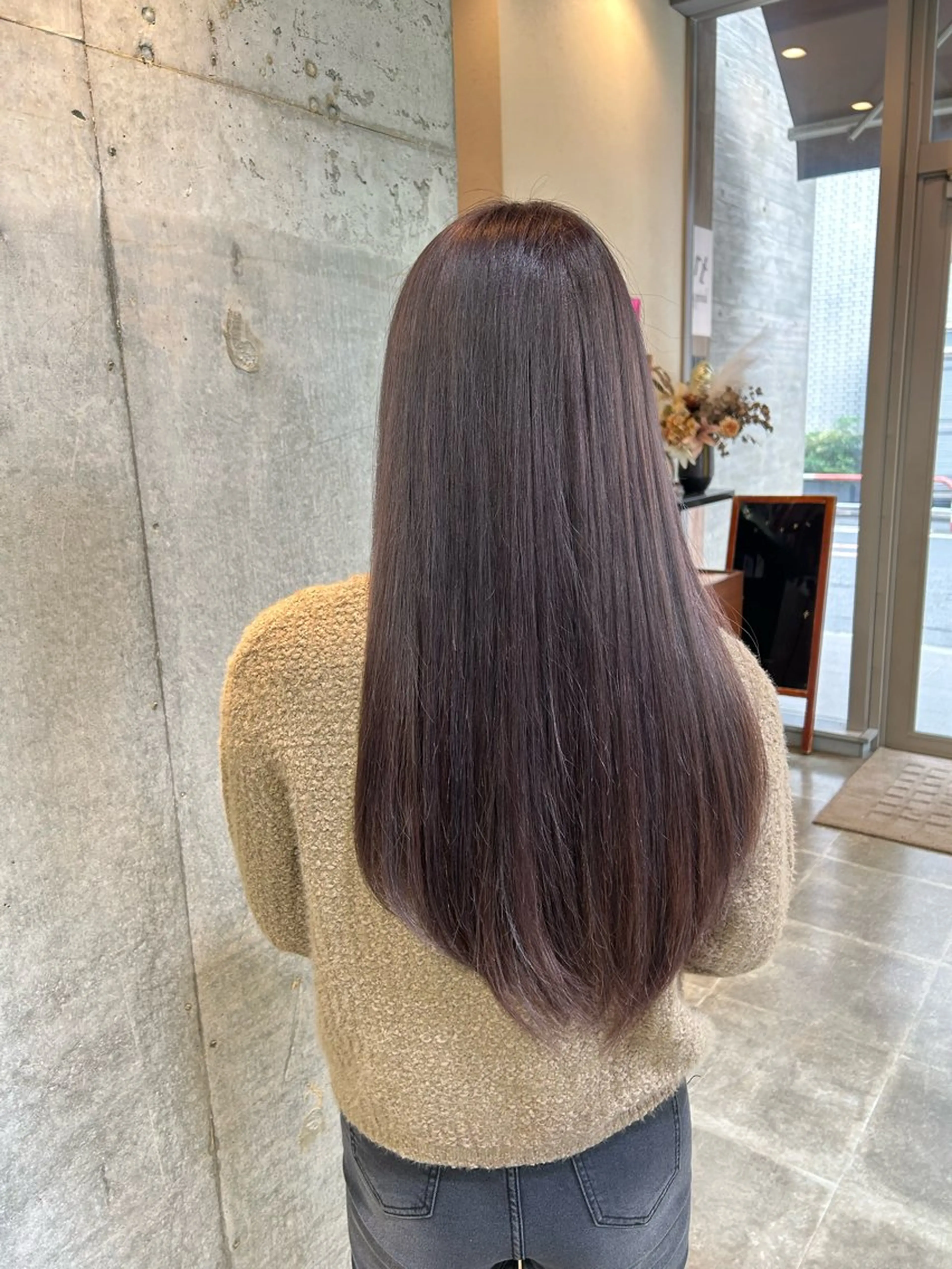 ロング カラー グレージュ パープルカラー パープルグレージュ カット ヘアカラー トリートメント 🎀たな 🧸のヘアスタイル