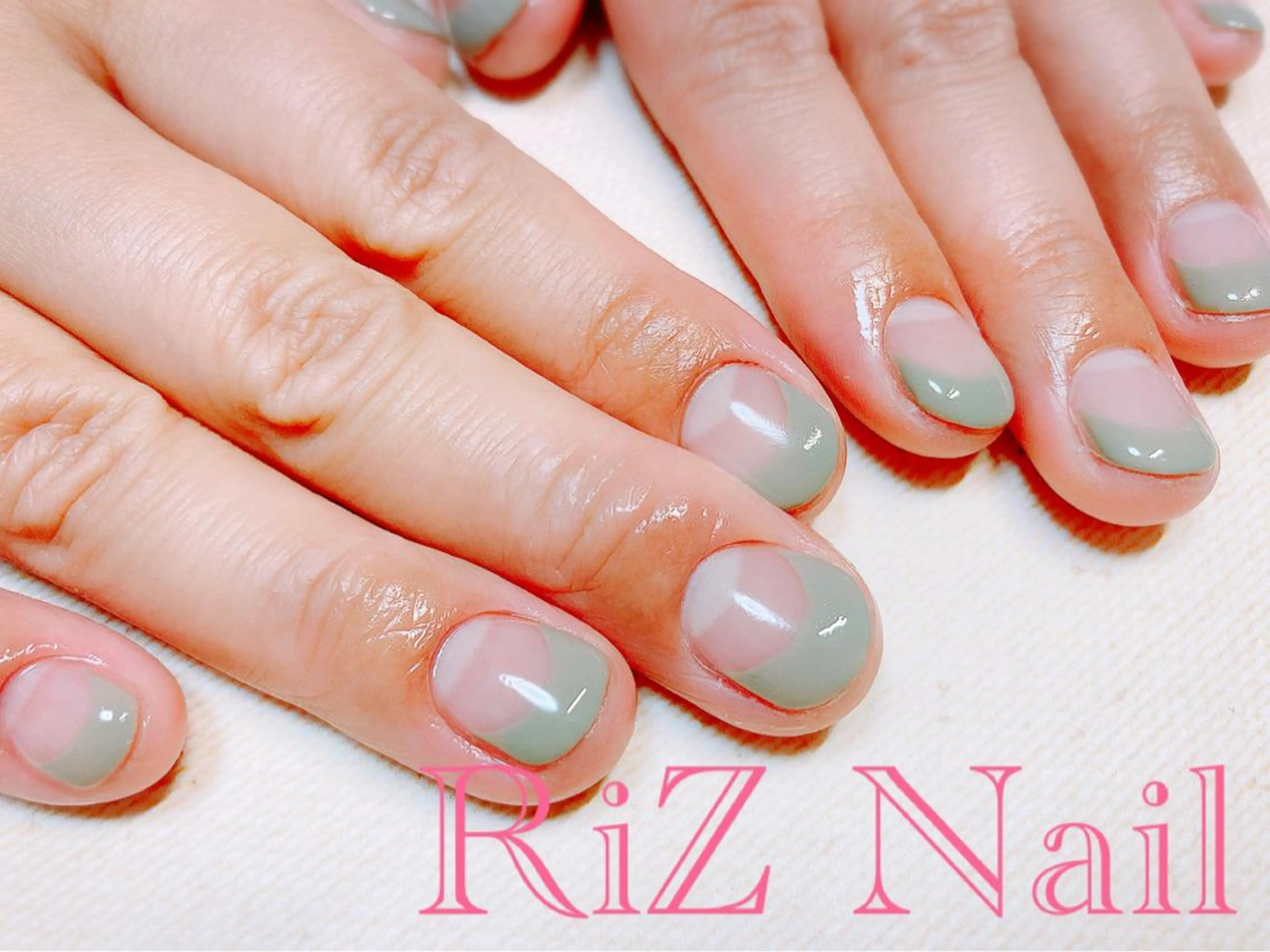 ネイル フレンチネイル グリーン RiZ nail salonのネイルデザイン