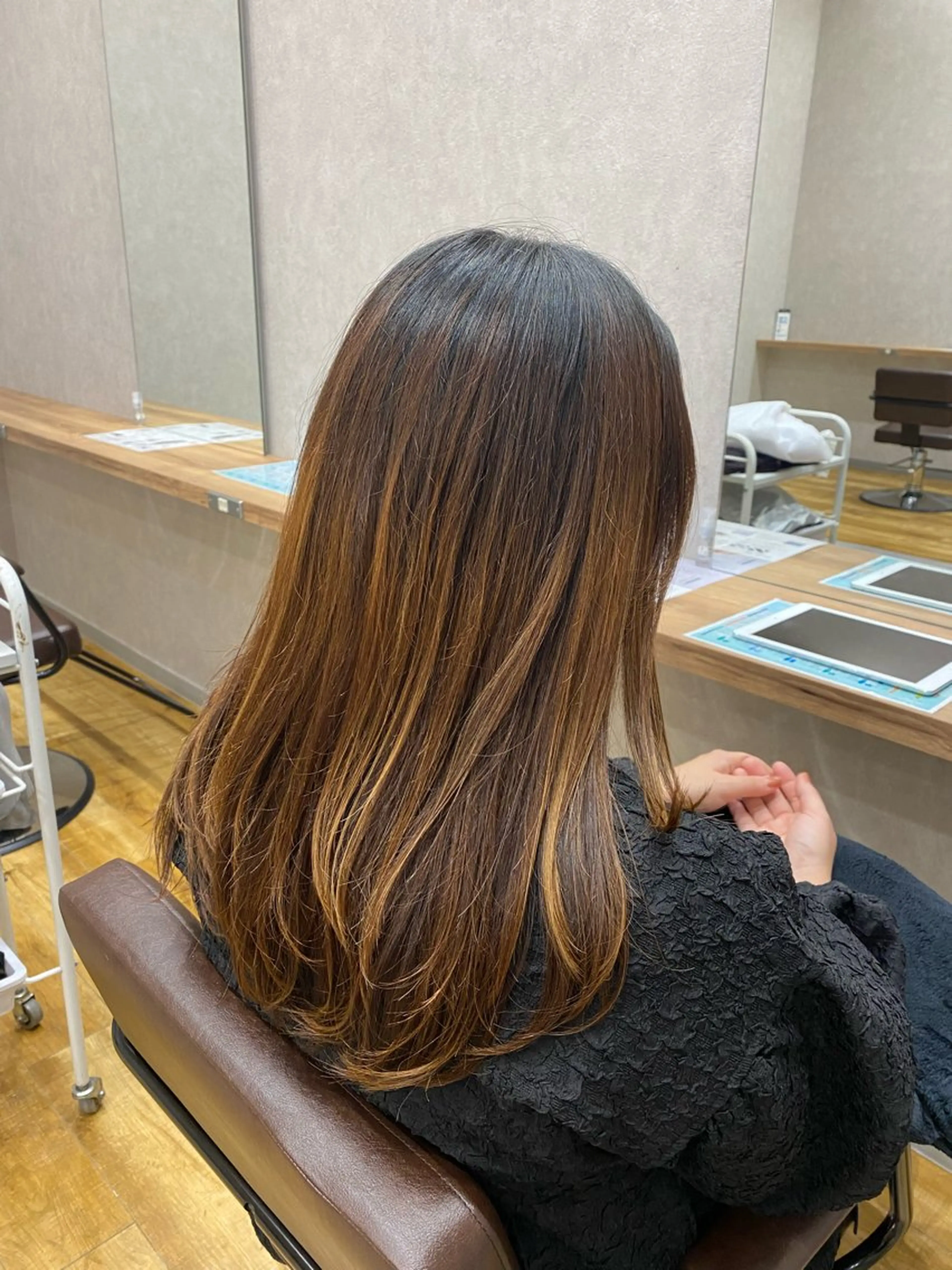 ロング レイヤーカット Ralis hair & beauty所属・はるやま かんなのヘアスタイル