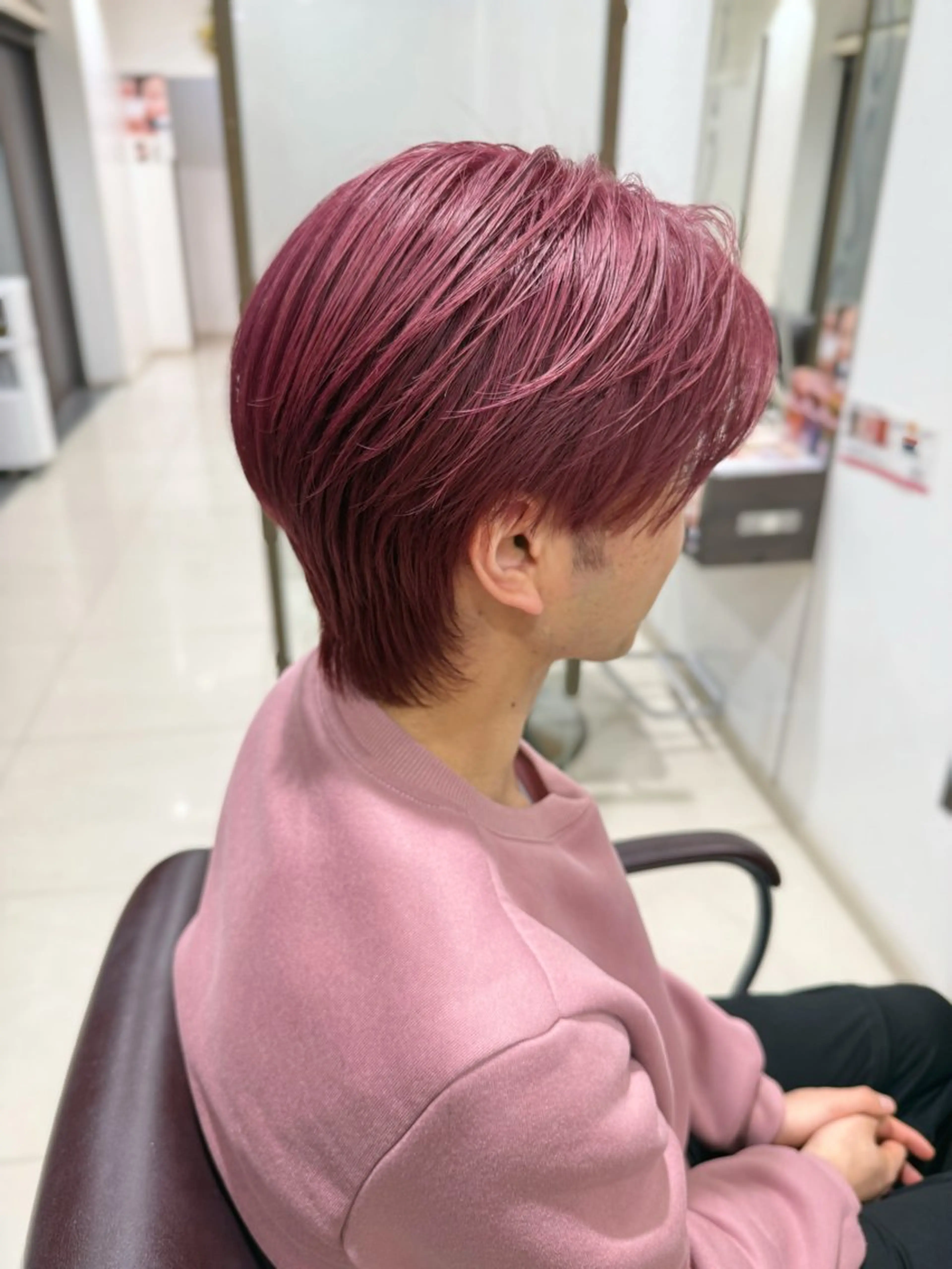 カラー メンズ メンズブリーチ ブリーチ ピンクカラー カット ヘアカラー ハイトーン/艶カラー /透明感カラー/みなのヘアスタイル