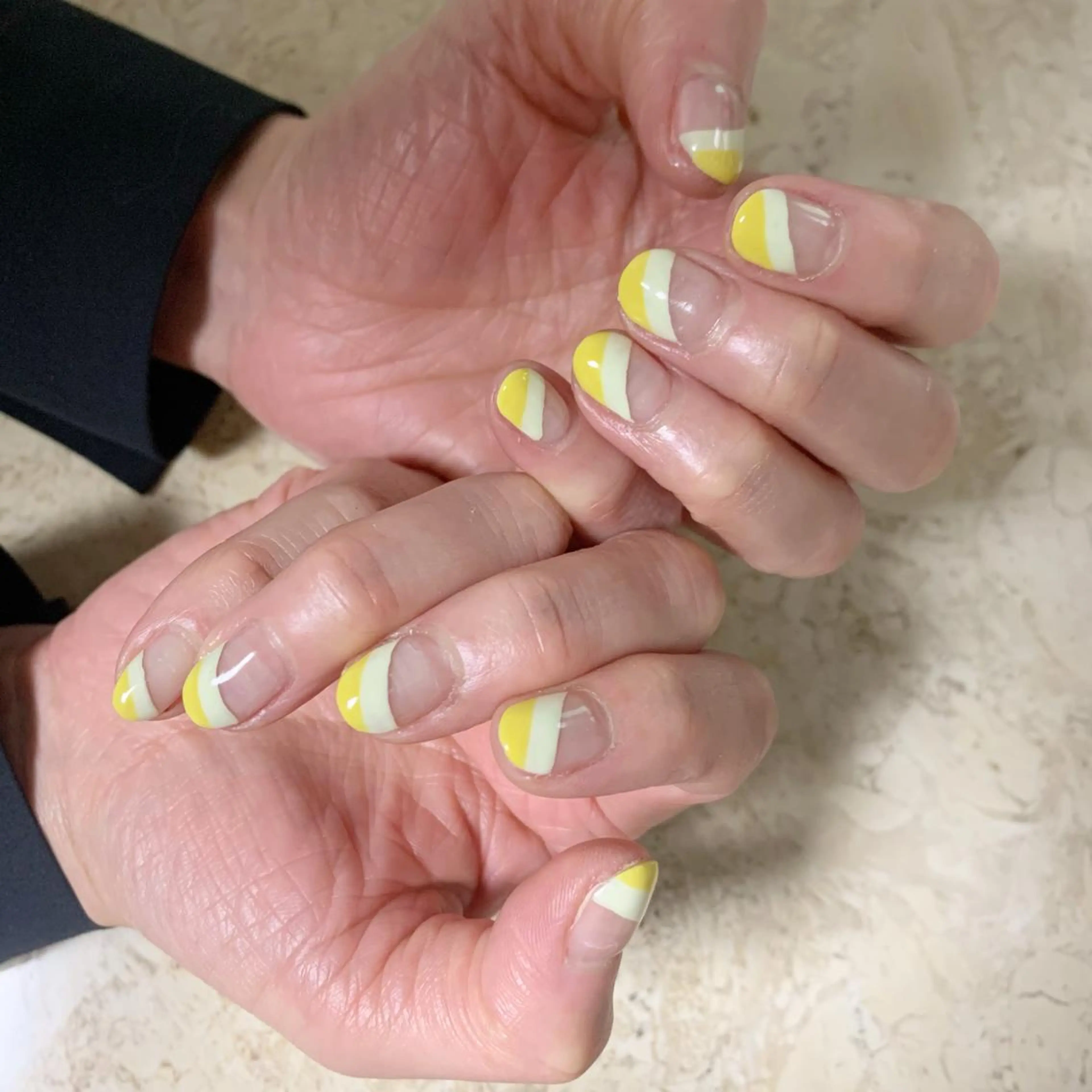 ネイル ダブルフレンチ フレンチネイル 黄色 ハンドネイル フットネイル nail salon mieux(ミュー)のネイルデザイン