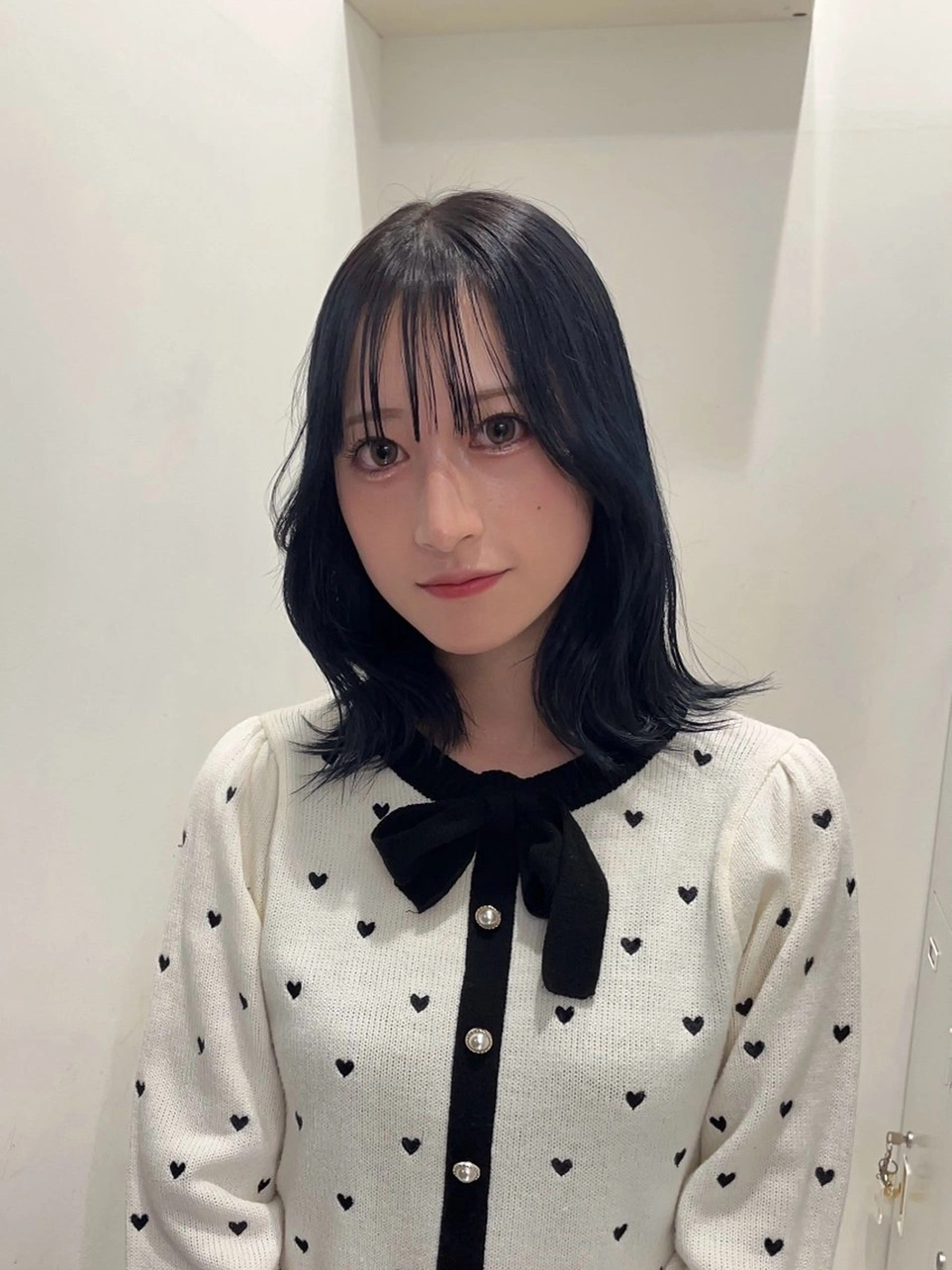 カラー 黒髪 ブリーチ ブルーカラー ブルーブラック sena⌇髪質改善⌇ ブリーチなしWカラーのヘアスタイル