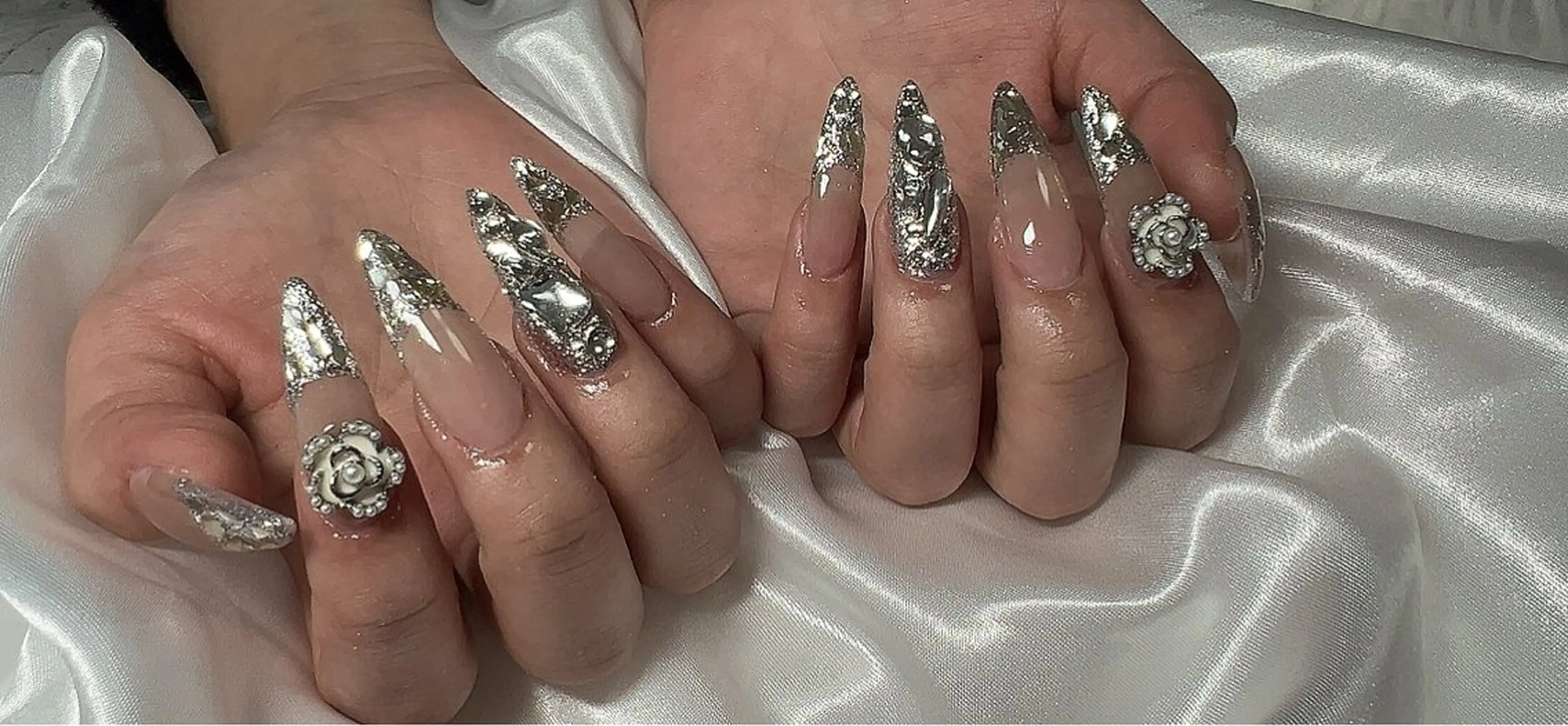 ネイル フレンチネイル ガラスフレンチ ハンドネイル Ruana Nailのネイルデザイン