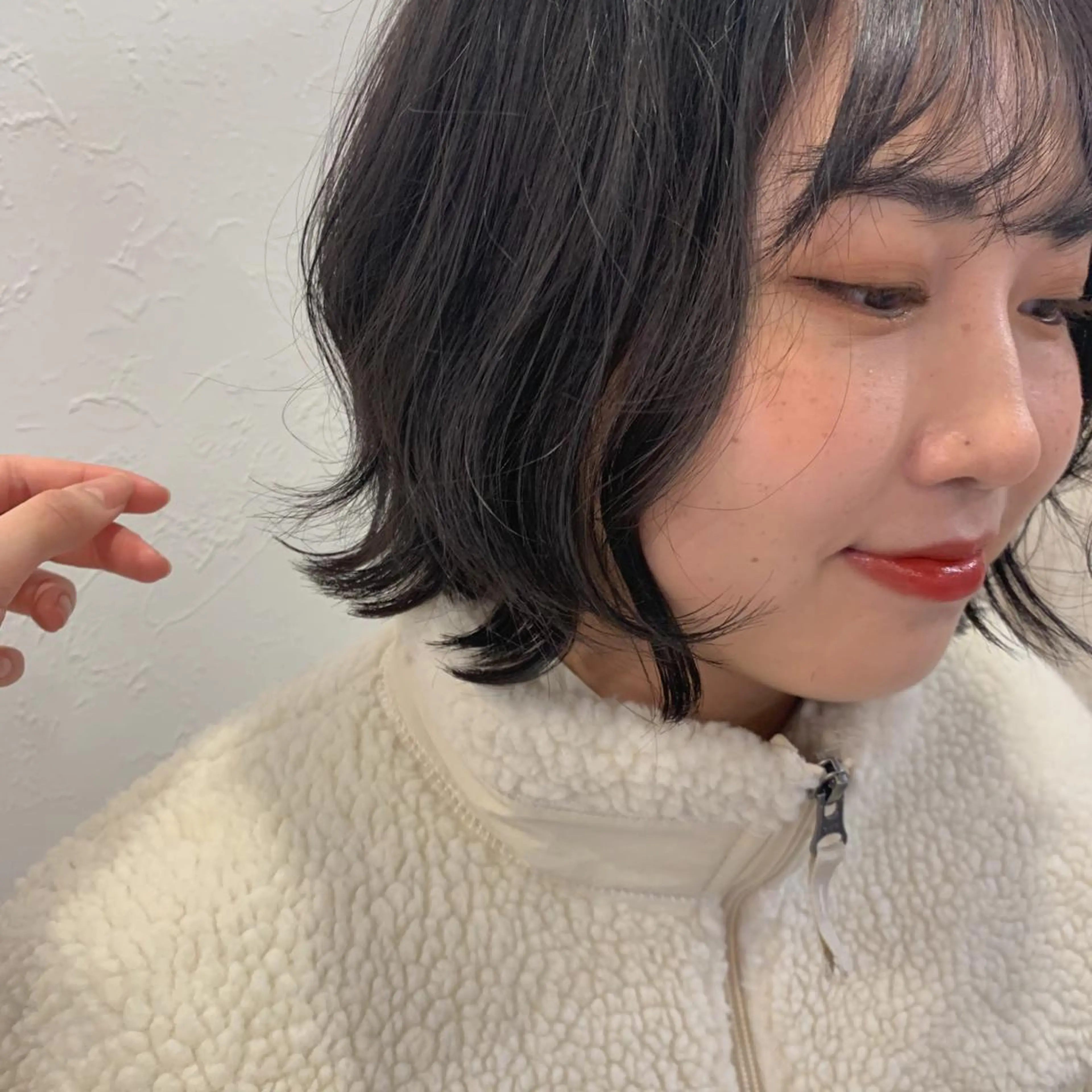 ショート カラー 黒髪 ブルーカラー ブルーブラック 学生 カット ヘアカラー トリートメント m ā l o.🌷 サカモトマイコのヘアスタイル
