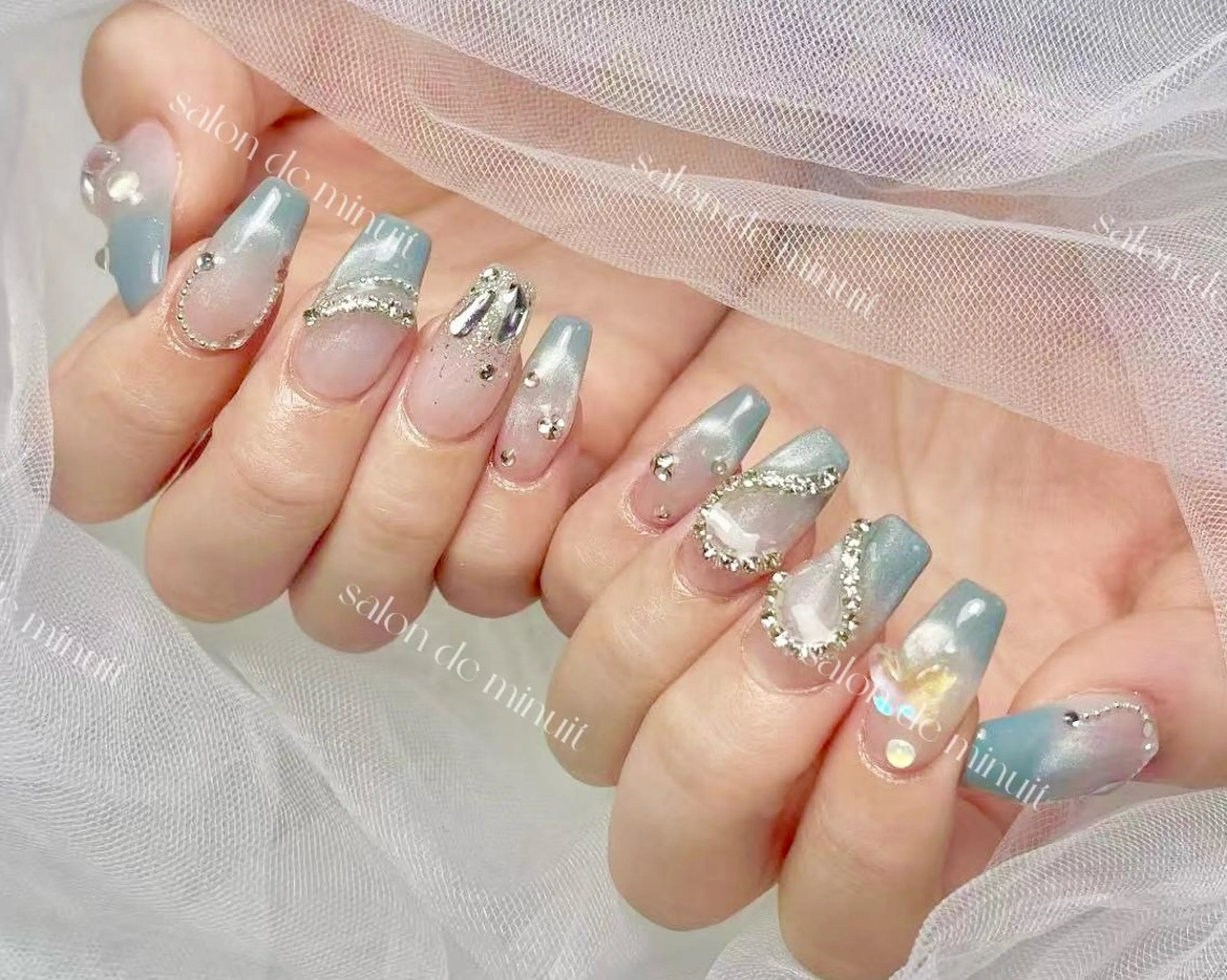 ネイル Salon de Minuit🦩のネイルデザイン