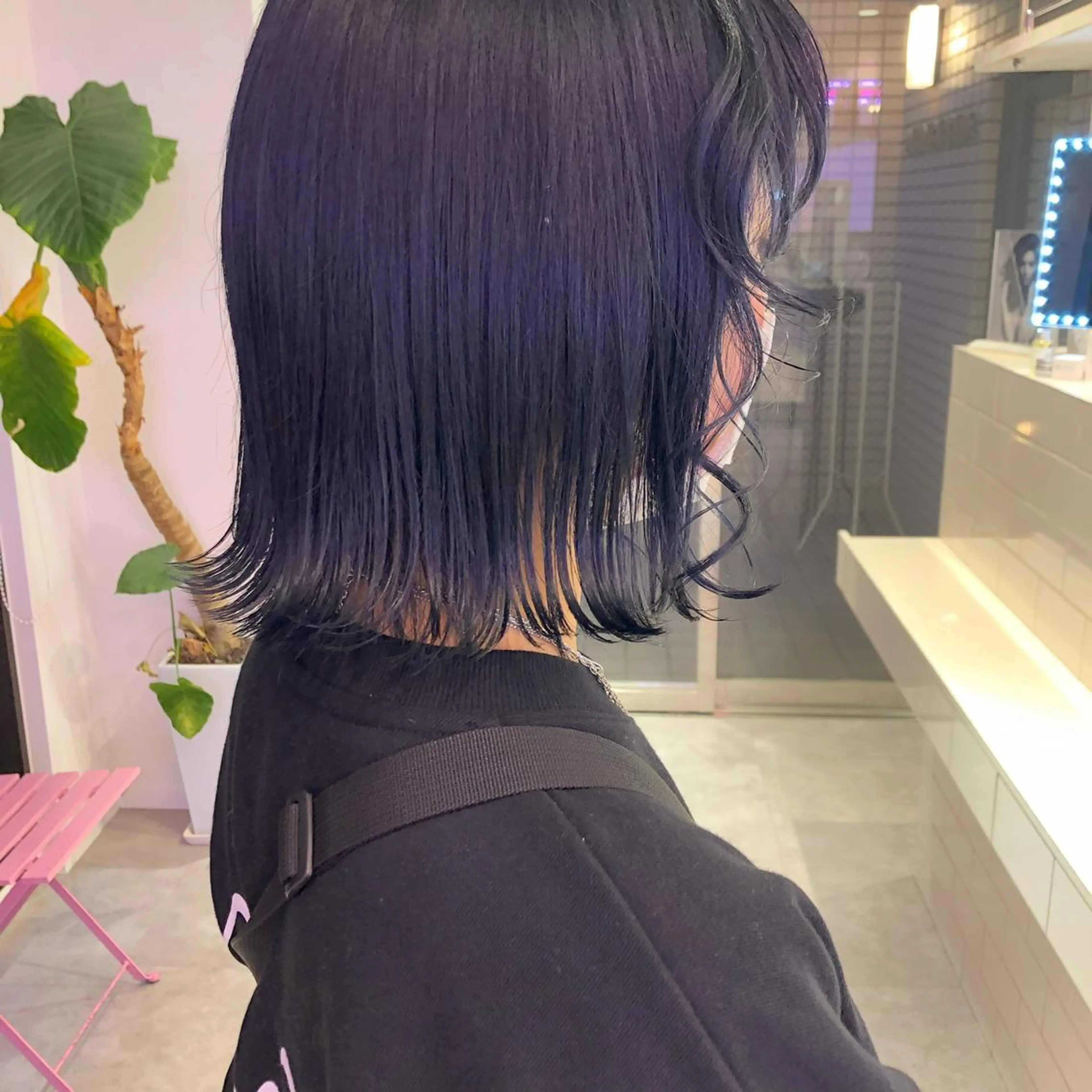 ショート カラー ヘアアレンジ ブルーカラー ネイビーカラー カット ヘアカラー トリートメント ヘアセット レイヤーカット指名 No.1💖マユカのヘアスタイル