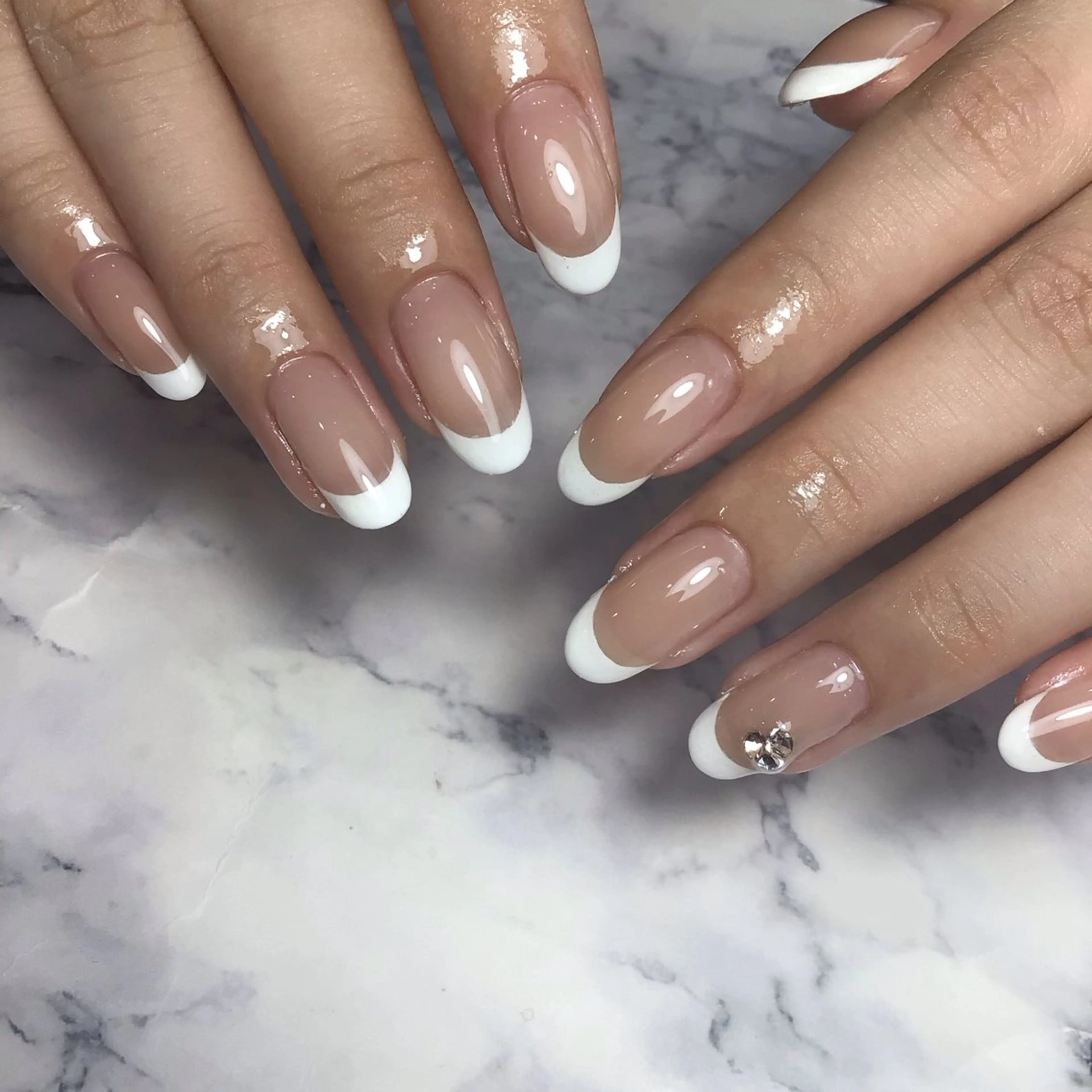 【特別価格❗️】フレンチネイル💅ベースカラー有りは1,100円追加（オフ・ケア込※オフはソフトジェルのみ）の写真