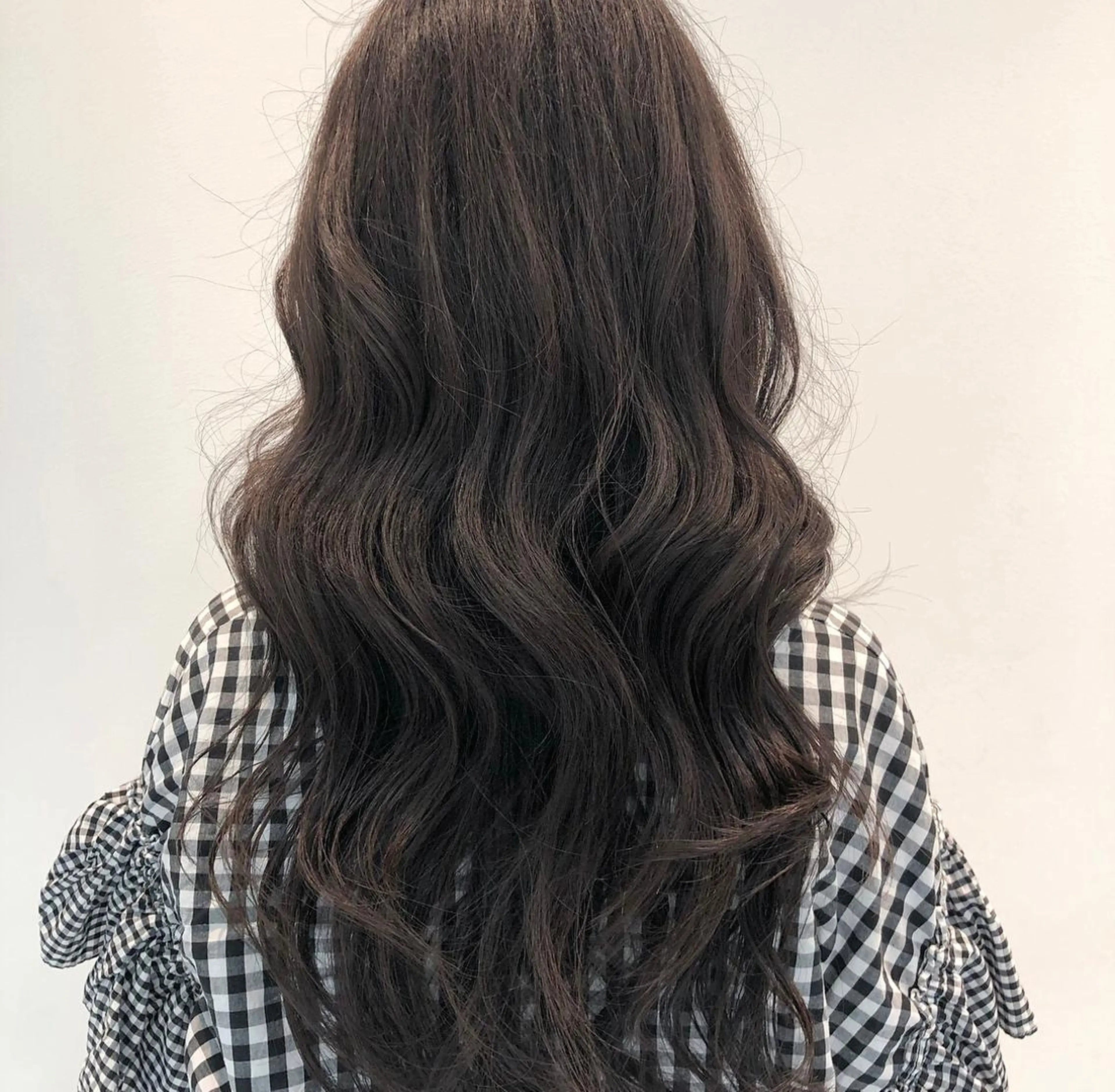 ロング カラー Bellpo所属・磯山 直貴のヘアスタイル