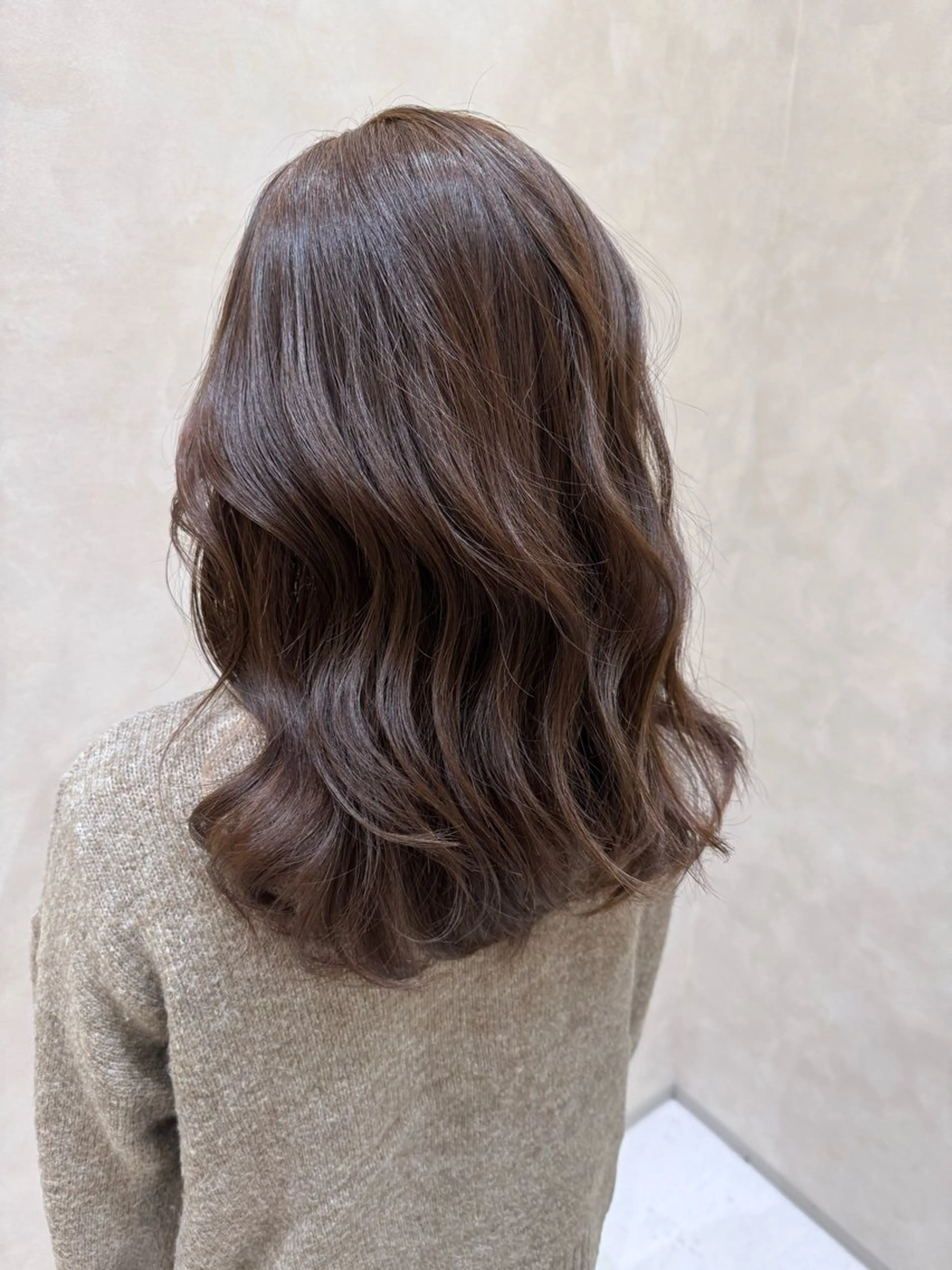 ミディアム カット ヘアカラー トリートメント 青木 優磨のヘアスタイル