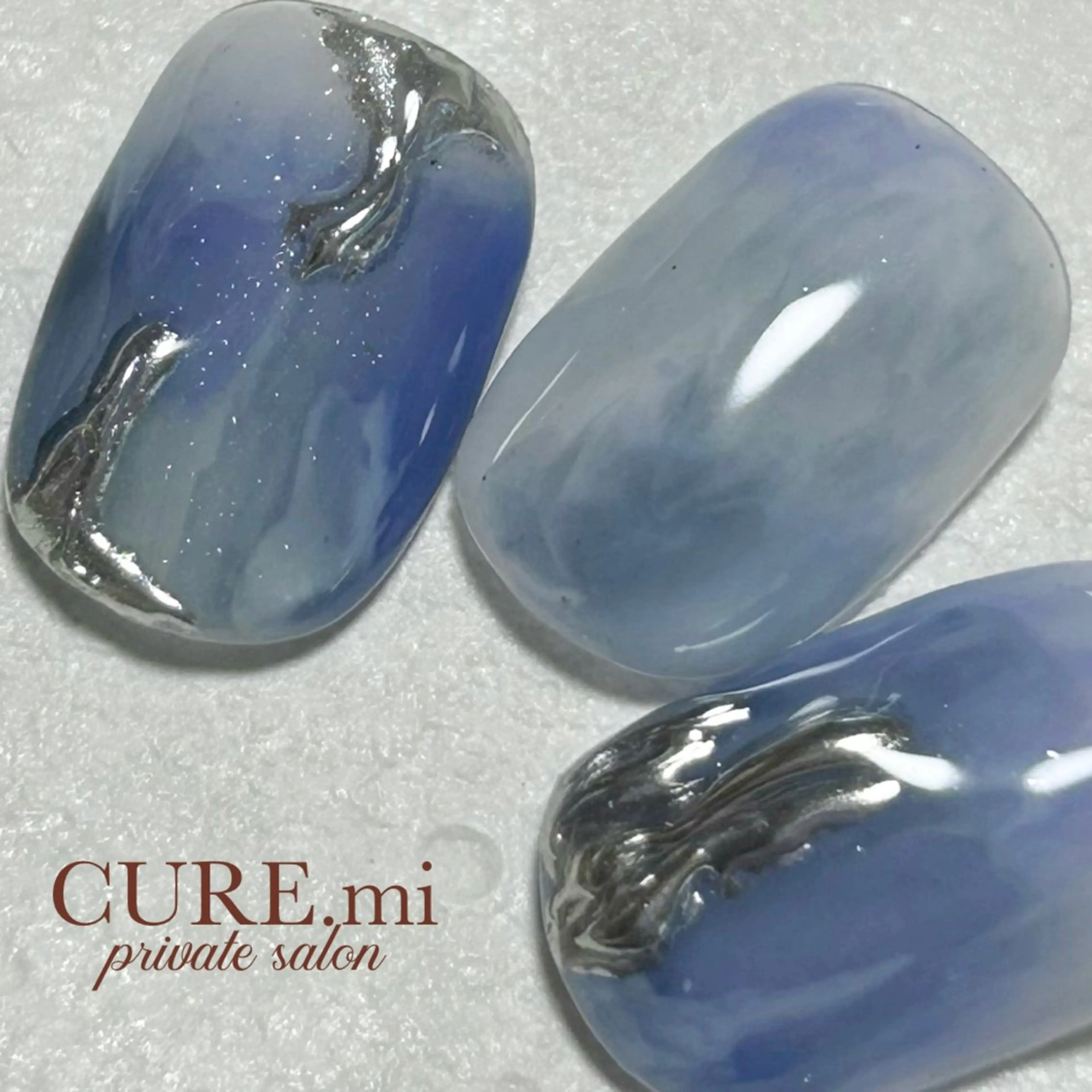 ネイル ハンドネイル ハンドケア CURE.mi所属・伊藤 美香のネイルデザイン