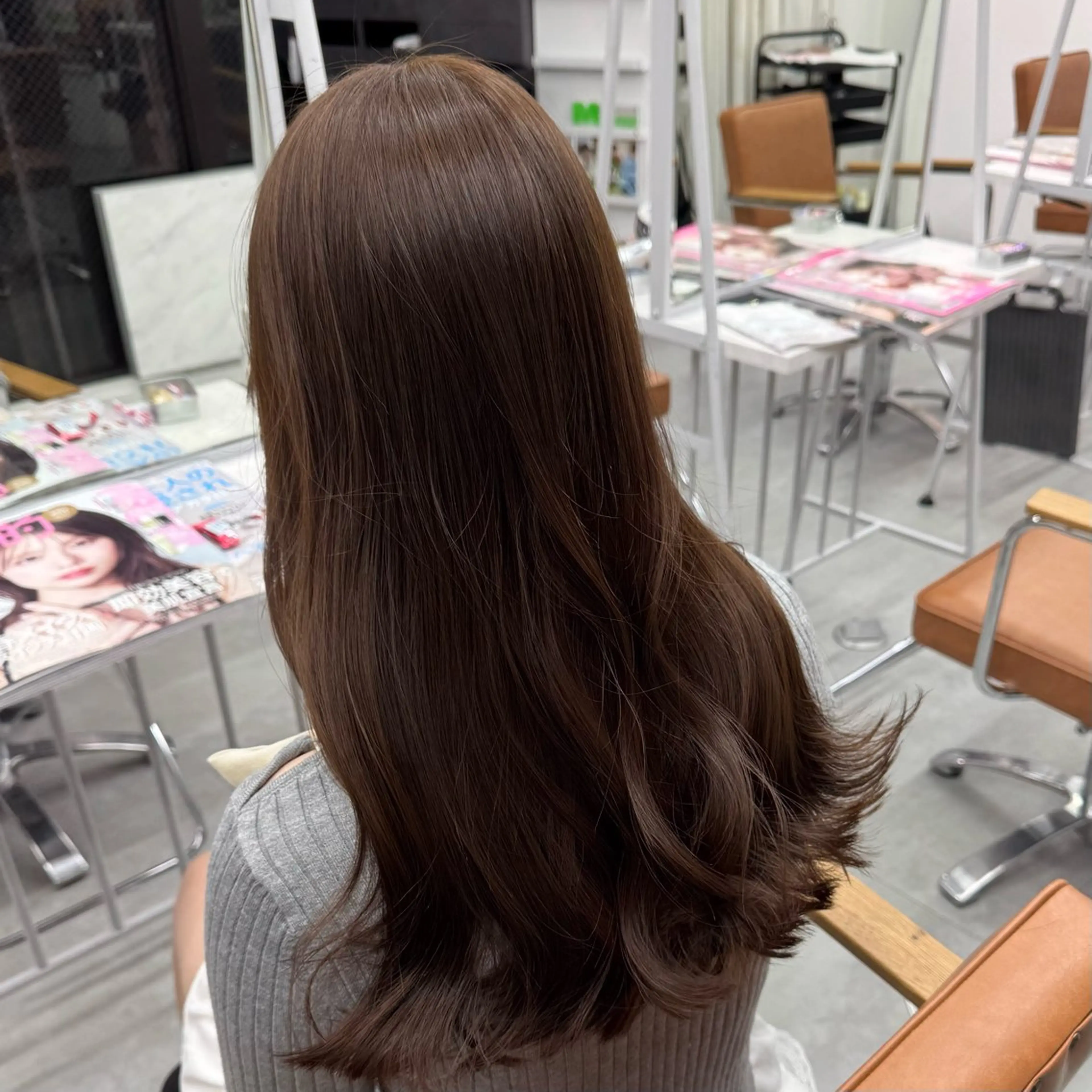 ロング カラー ヘアアレンジ ヘアカラー ブリーチなしカラー /ベージュ/安形翔のヘアスタイル