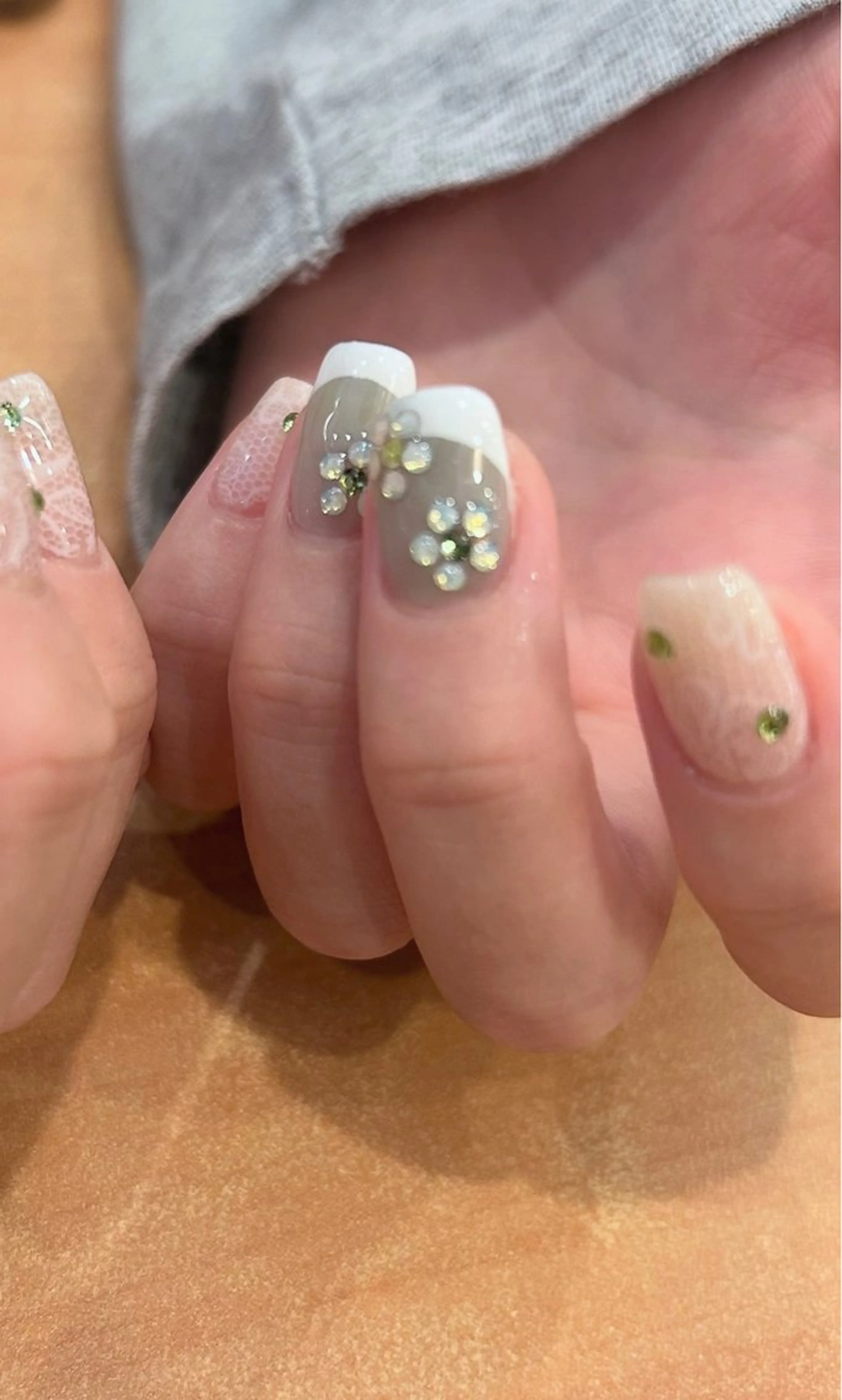 ネイル フレンチネイル レース ハンドネイル nail salon mynteのネイルデザイン