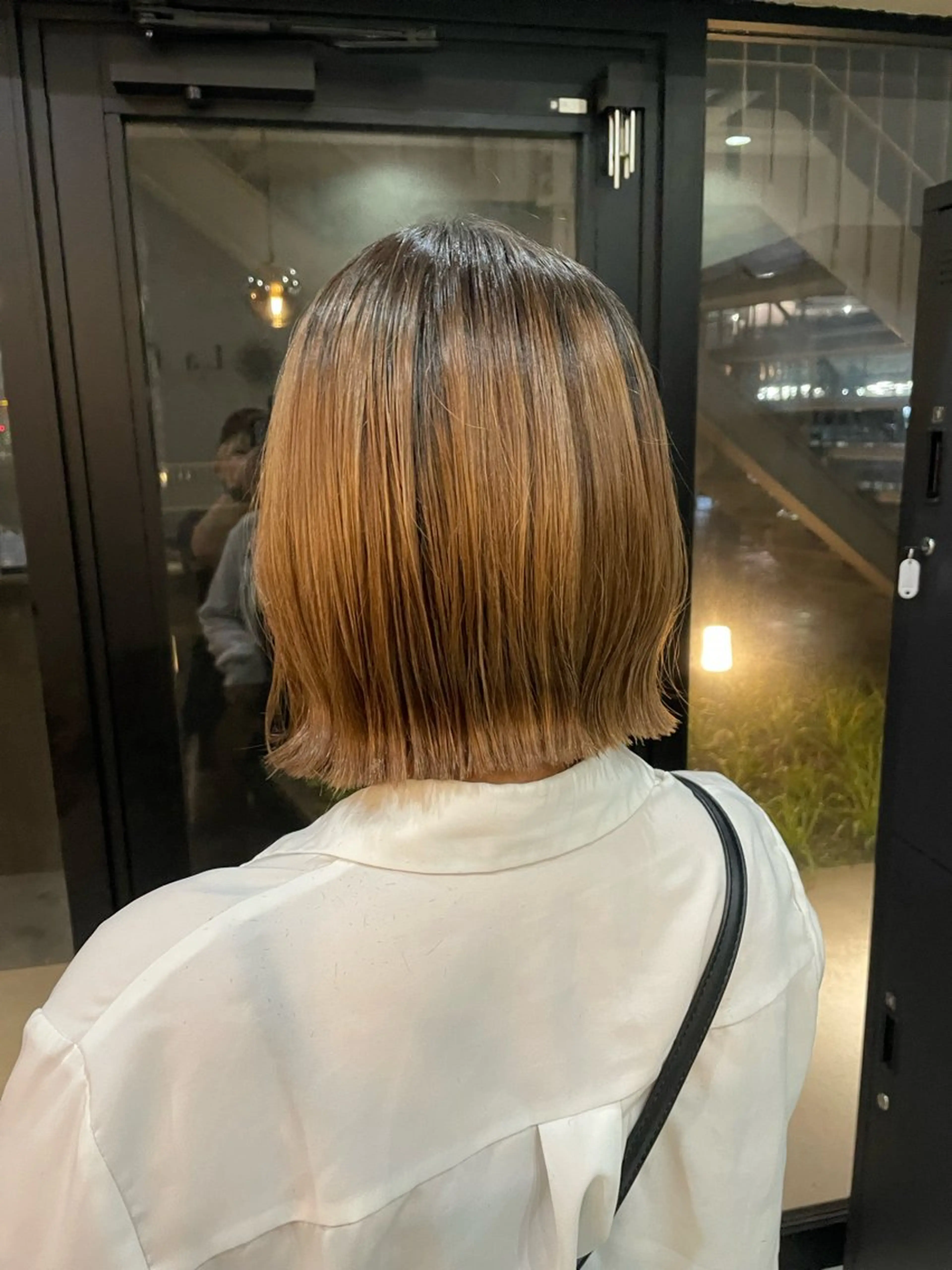 ミディアム ボブ 外ハネヘア la fith hair too.所属・la fith hinaのヘアスタイル