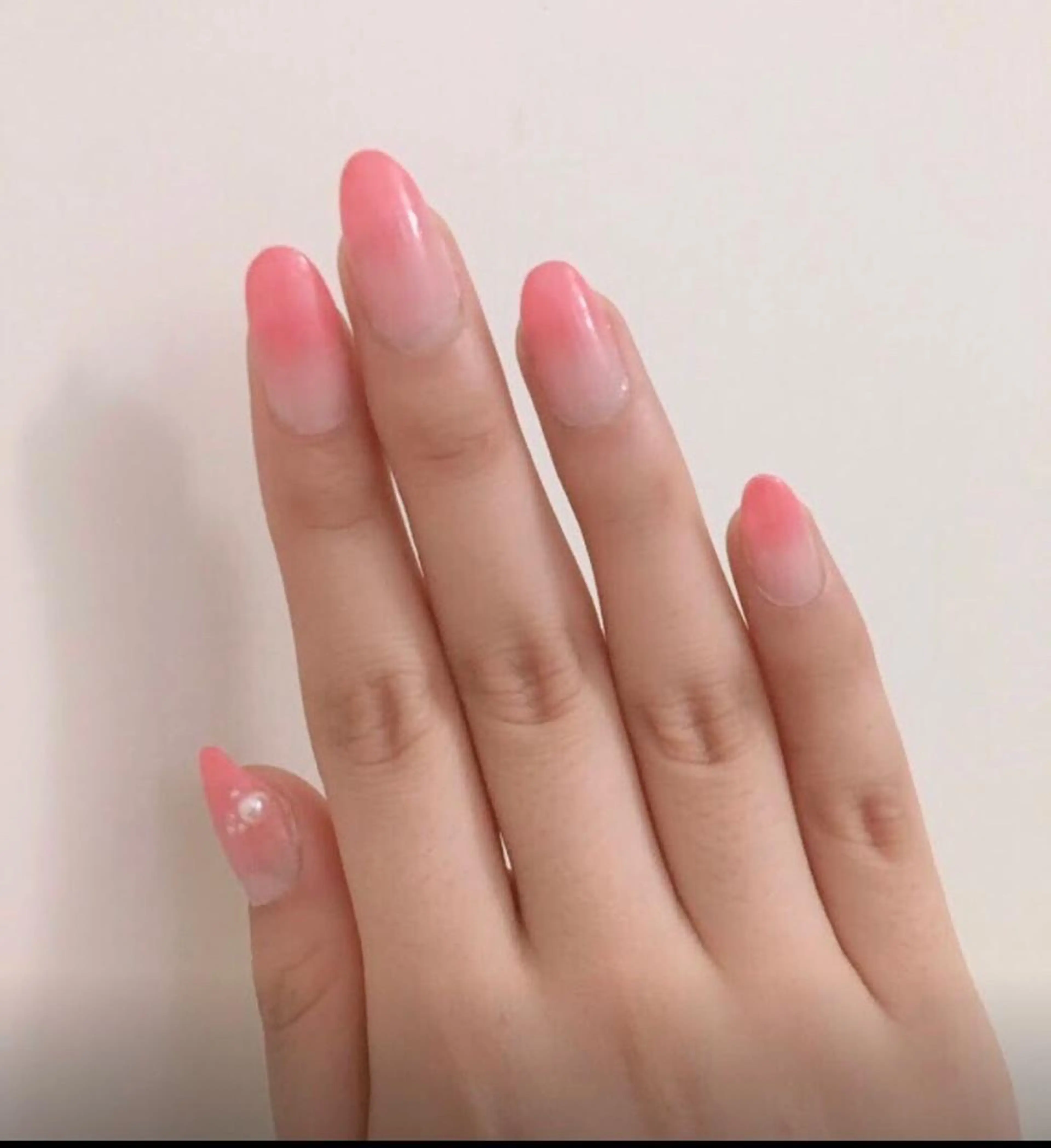ネイル グラデーション ワンカラーネイル ネイルチップ ハンドネイル chama所属・大和田 美貴のネイルデザイン