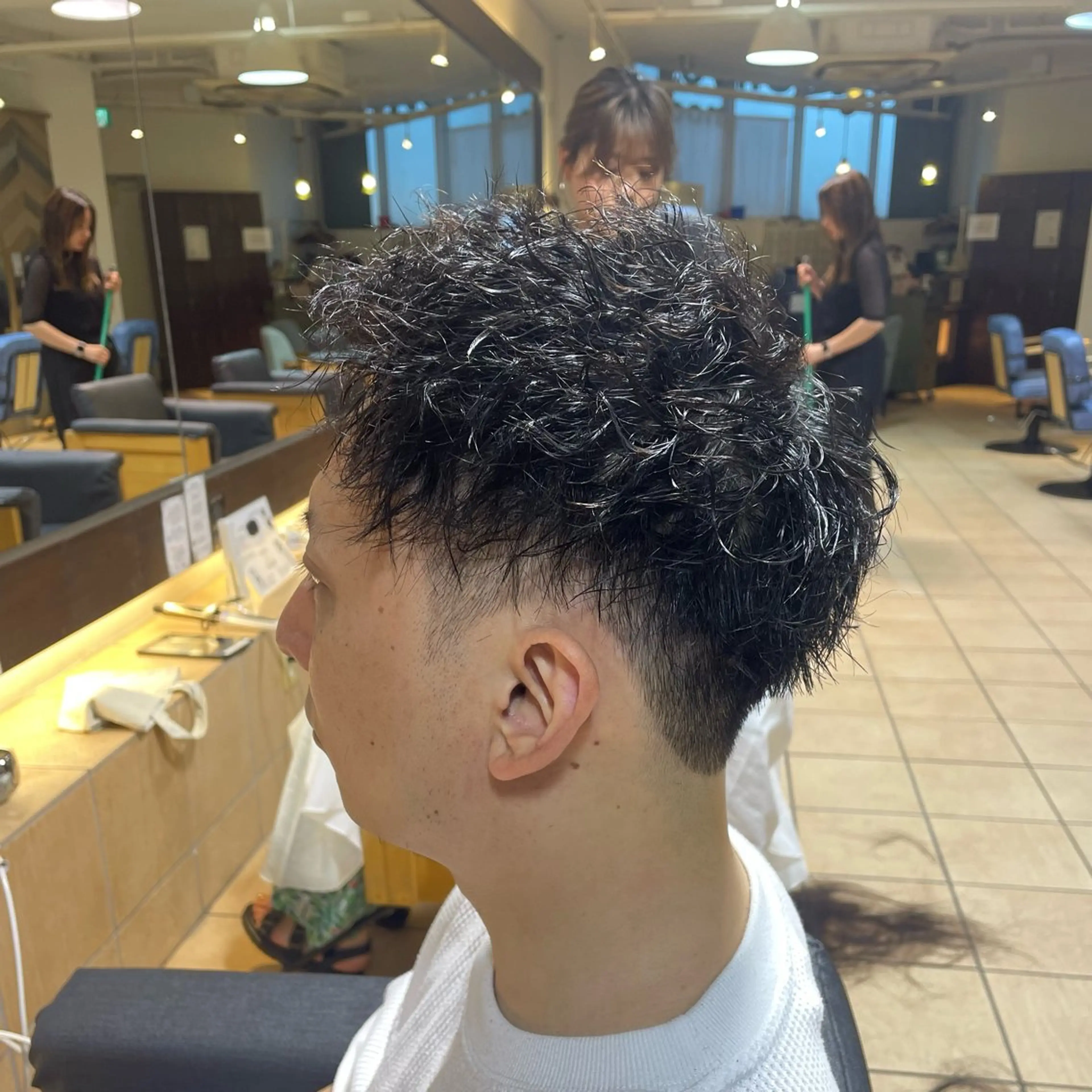 ショート パーマ メンズ メンズパーマ メンズツイストパーマ ツイストパーマ すげ さやかのヘアスタイル