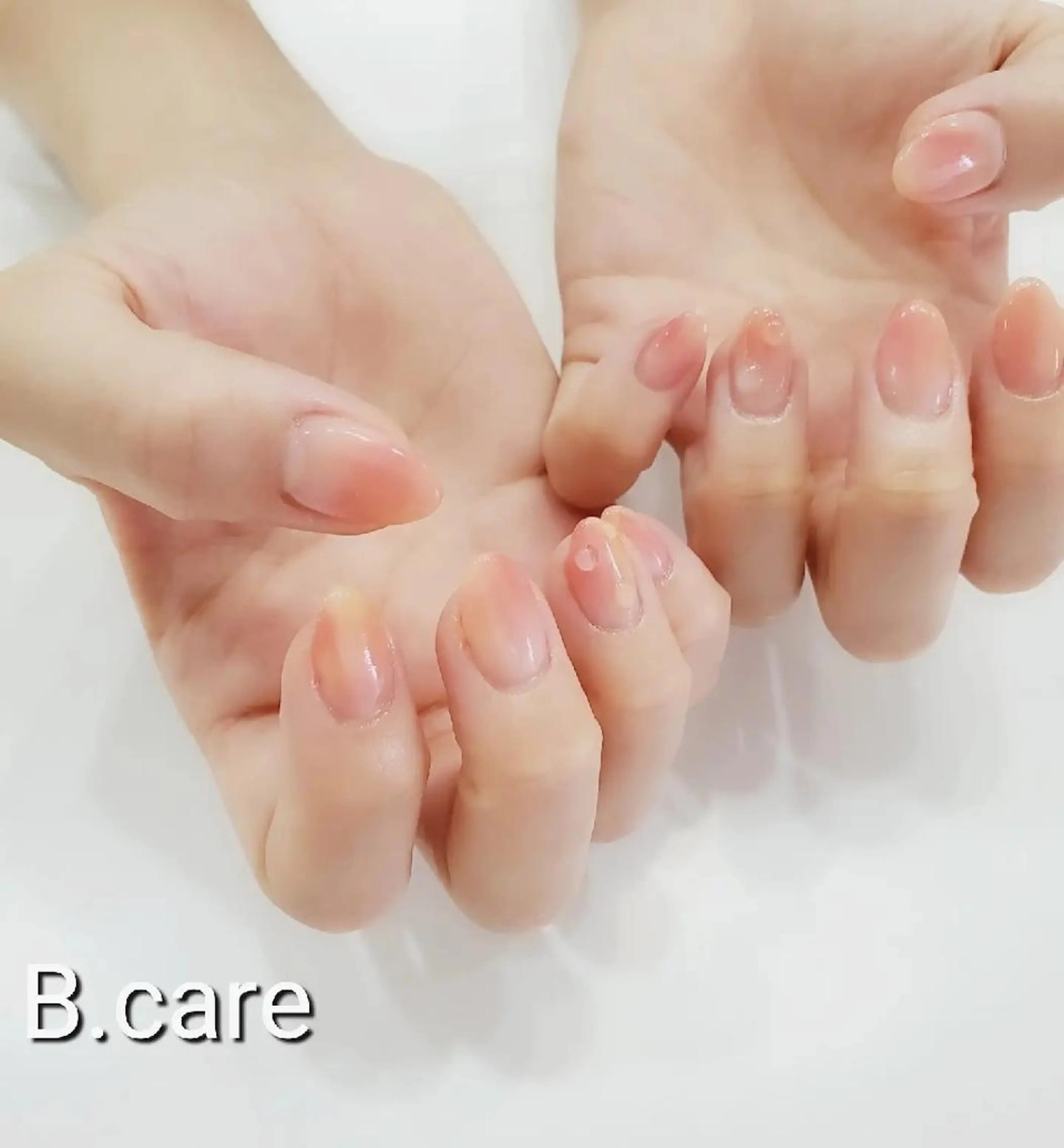 ネイル B.care自由ヶ丘所属・早坂  のネイルデザイン