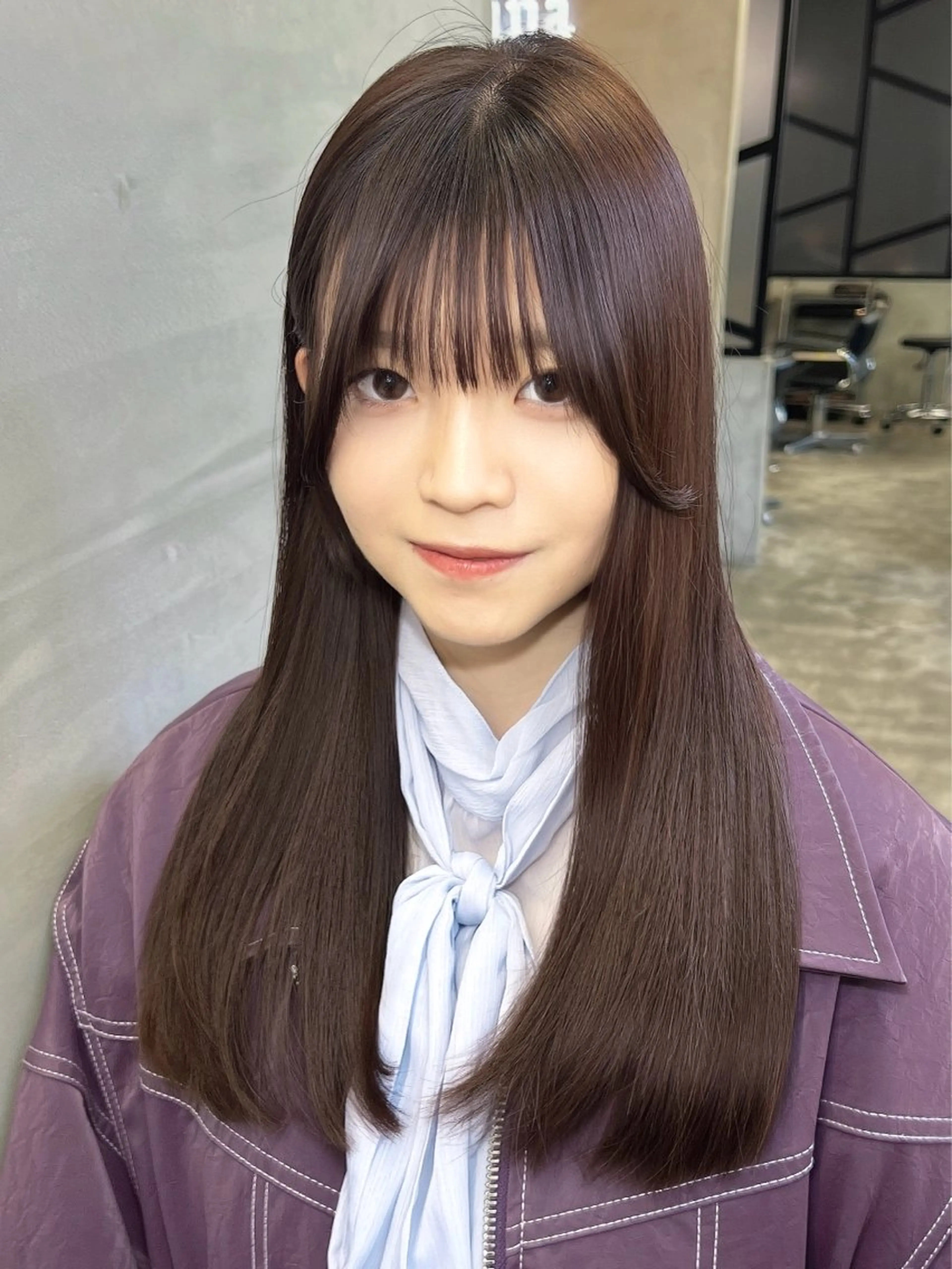 🌟カットなし🌟艶カラー➕髪質改善premiumTR超音波アイロン付き【ストレート仕上げ】の写真