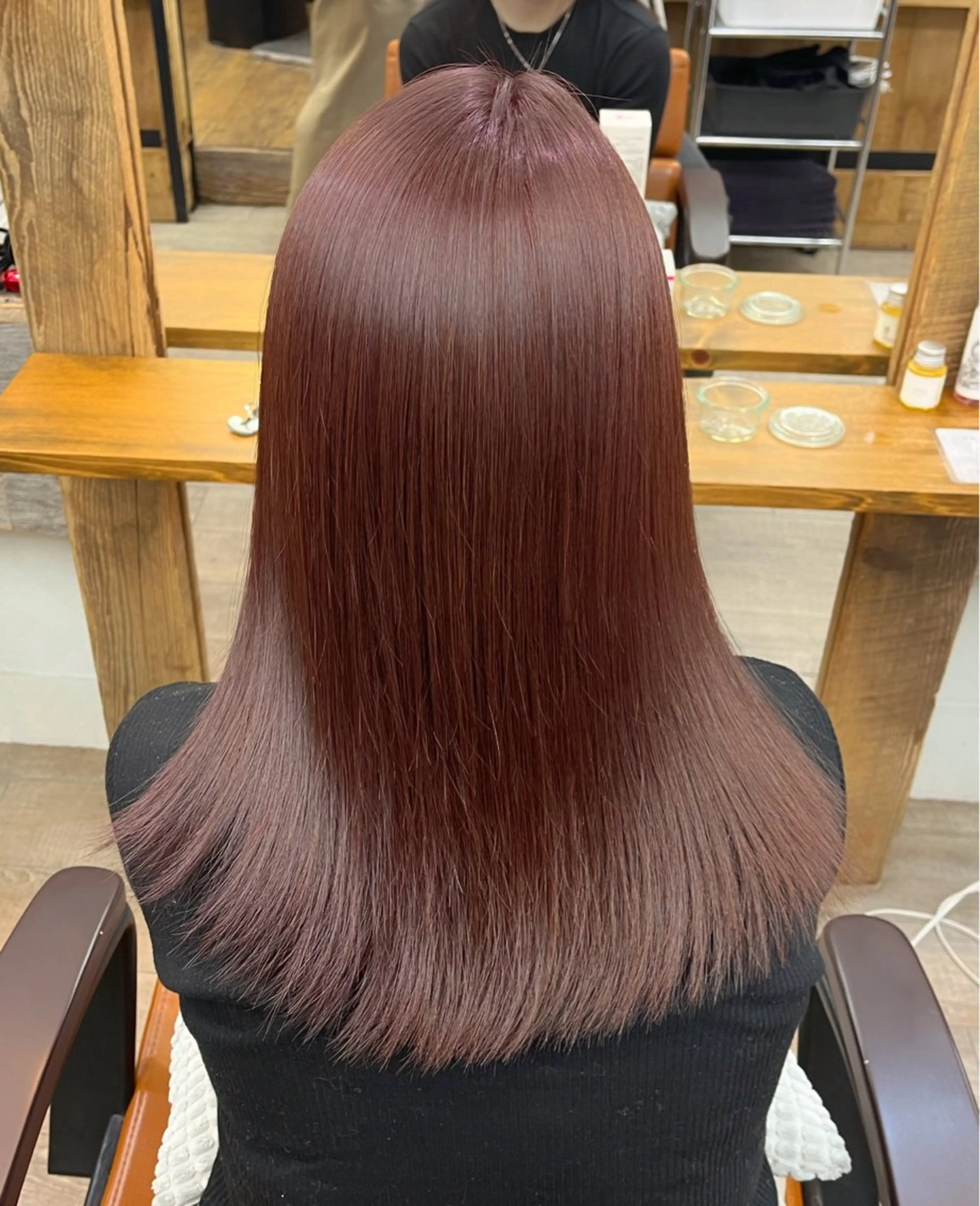 ミディアム カラー パーマ ヘアアレンジ レッドカラー トリートメント カット ヘアカラー トリートメント ヘッドスパ ヘアセット カラー指名No.1✨ 星野六三四のヘアスタイル