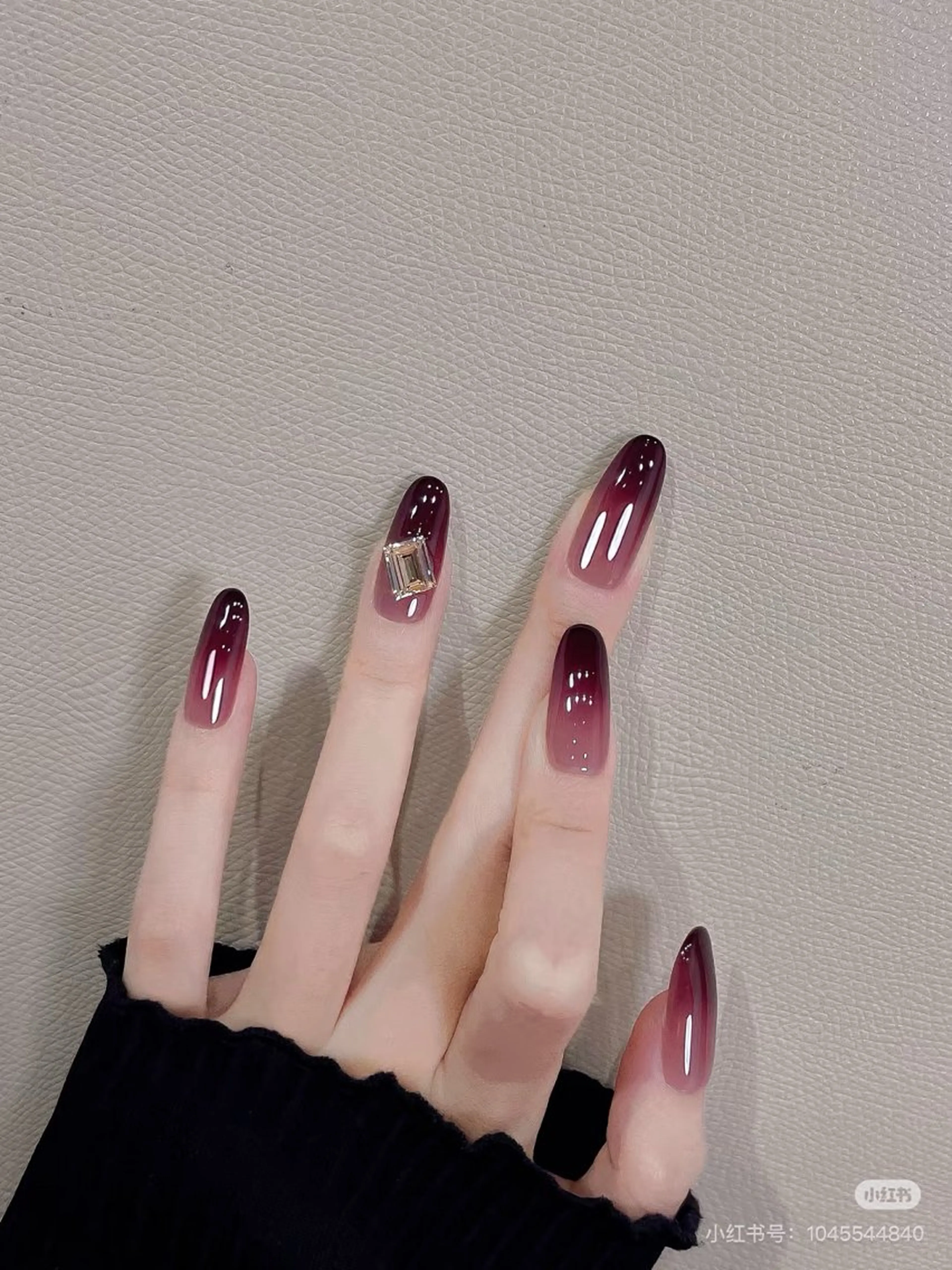 ネイル 高木 維麗絲のネイルデザイン