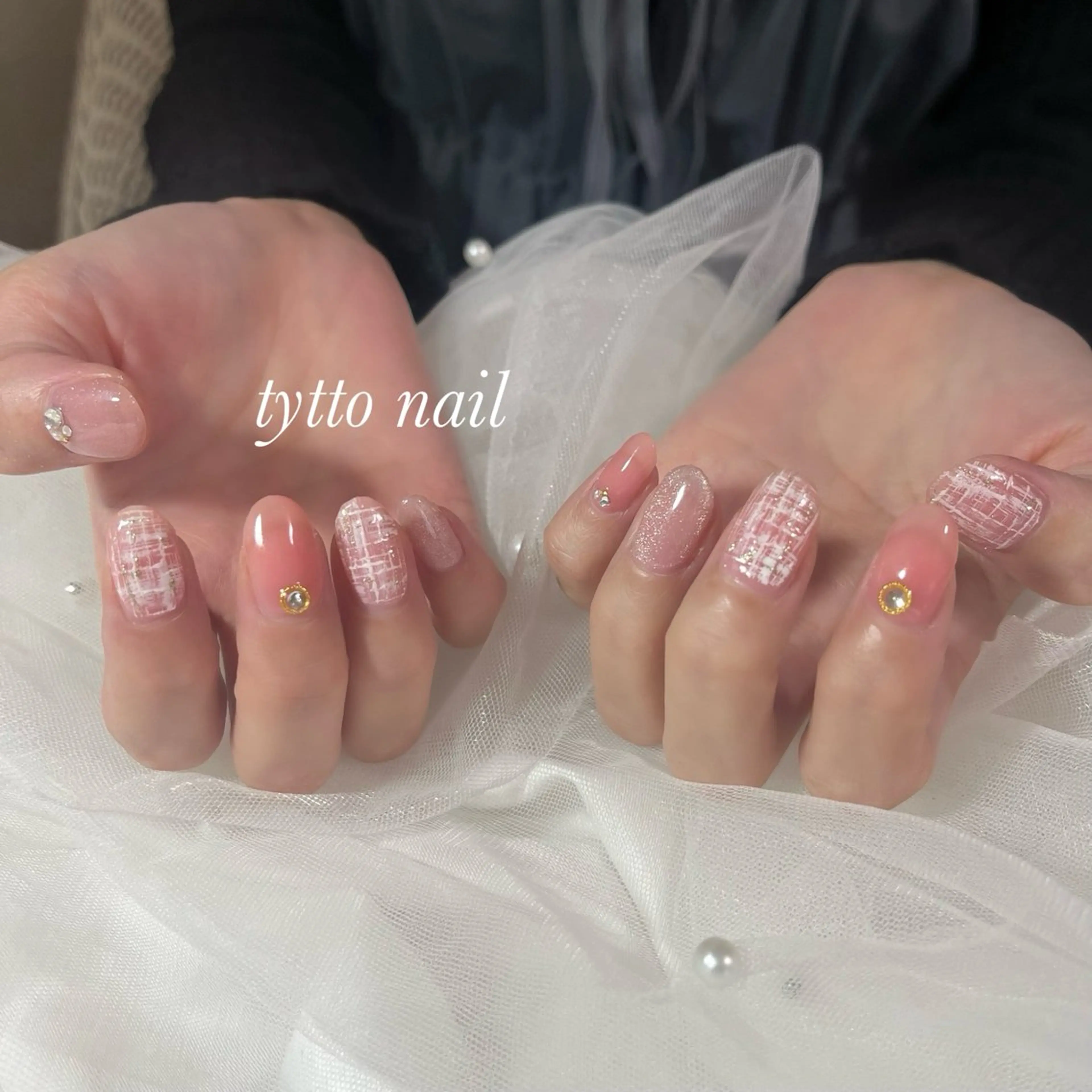 ネイル ガーリー マグネットネイル オフィスネイル ワンカラーネイル ツイードネイル ハンドネイル tytto nail ❤︎‪‪eri‪‪のネイルデザイン