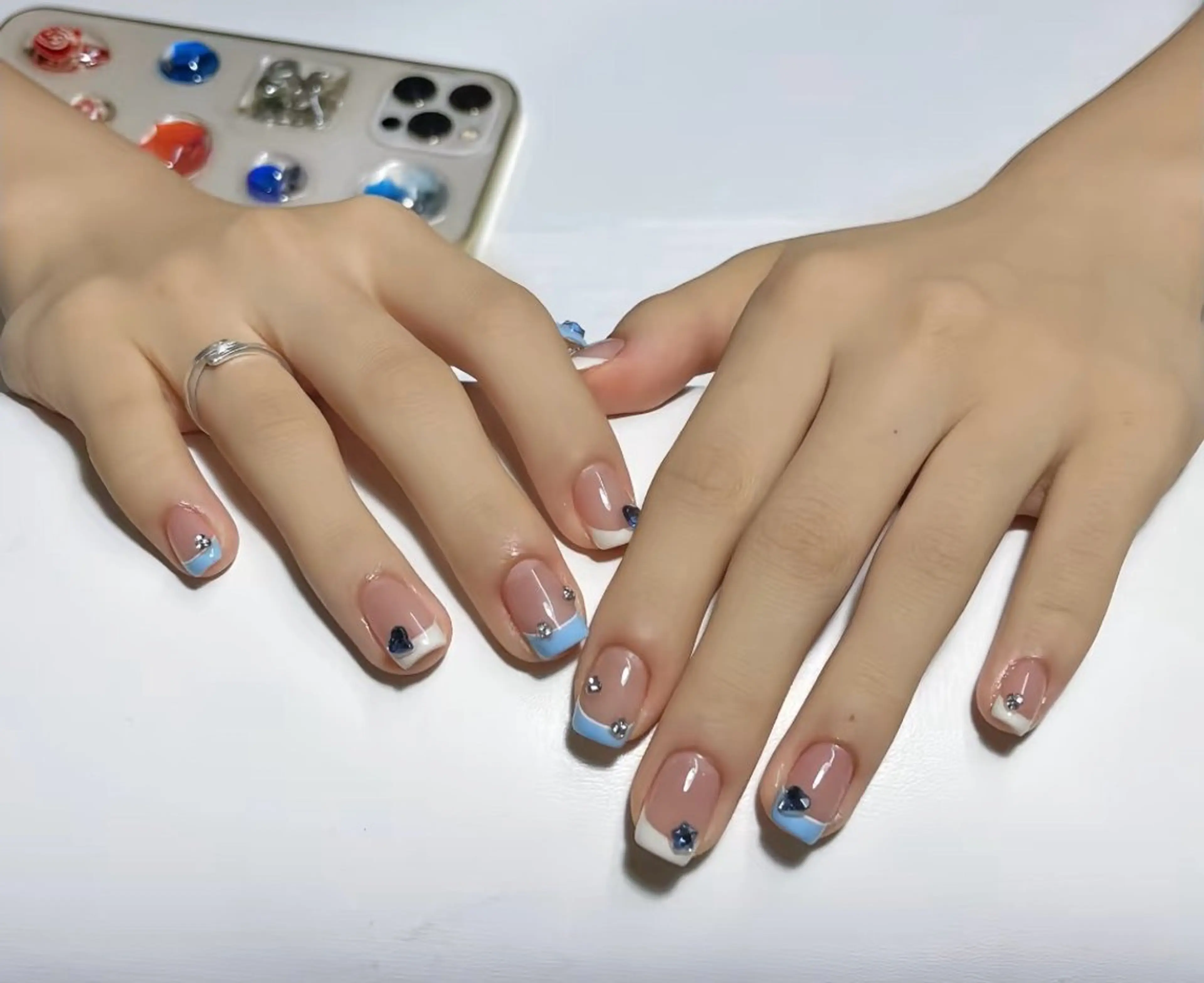 ネイル 高木 維麗絲のネイルデザイン