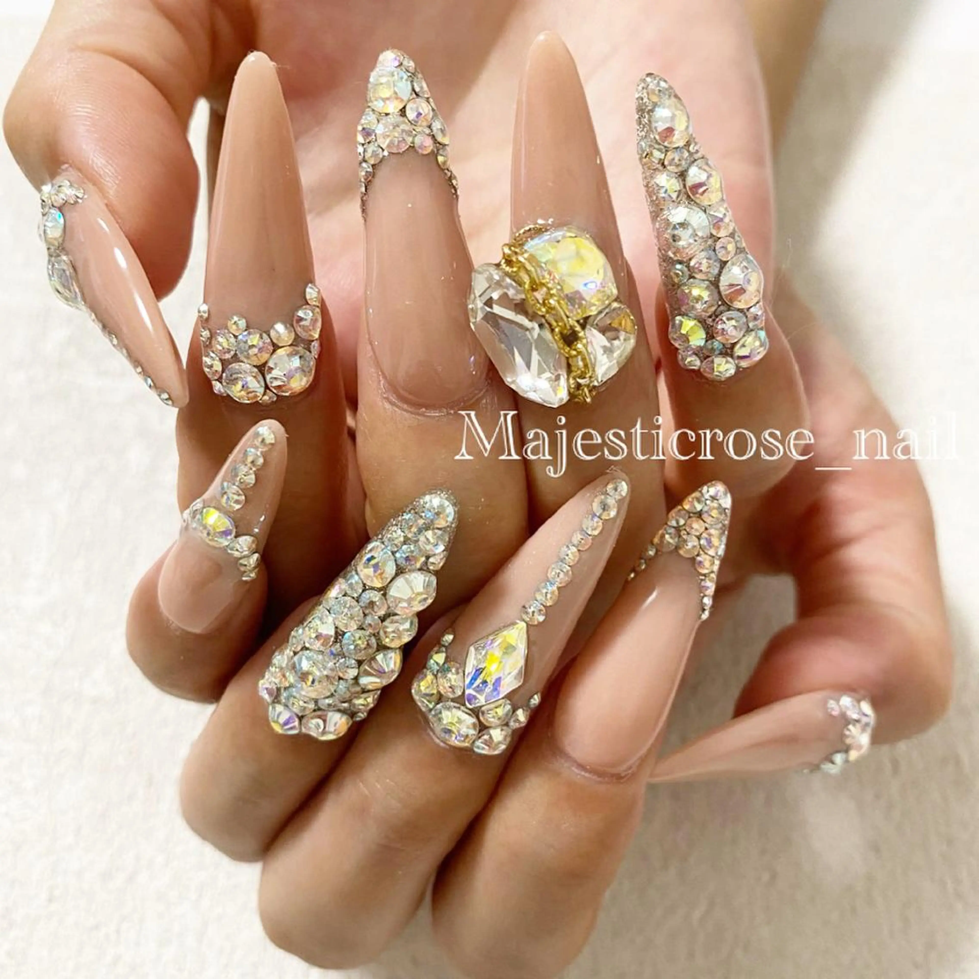 ネイル Rire_eye+beauty_nail所属・Rire_ nail_yukiのネイルデザイン