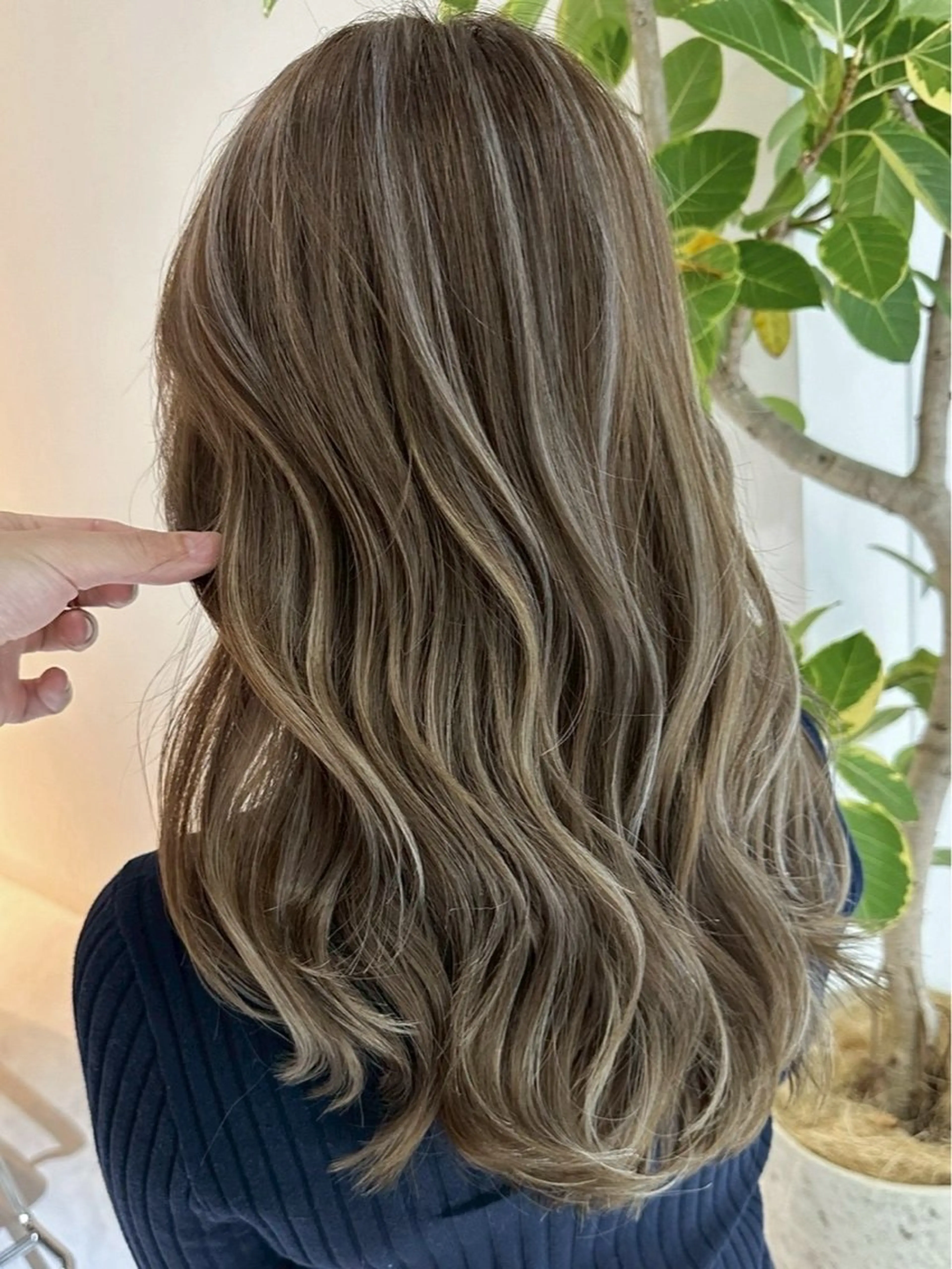 カラー ヘアカラー Stylo所属・吉川 莉央のヘアスタイル