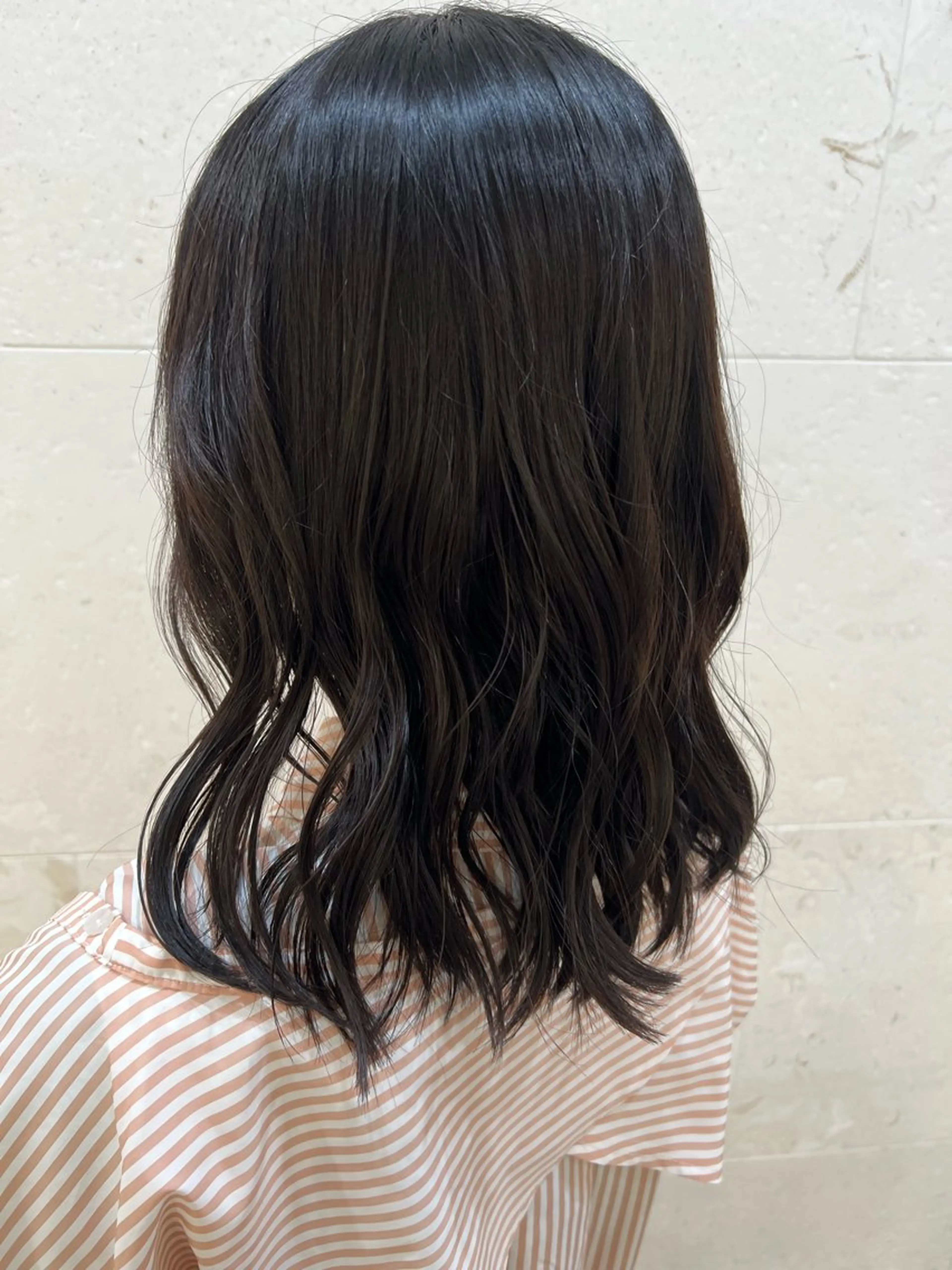 ミディアム カラー ヘアカラー 鈴木 愛華のヘアスタイル