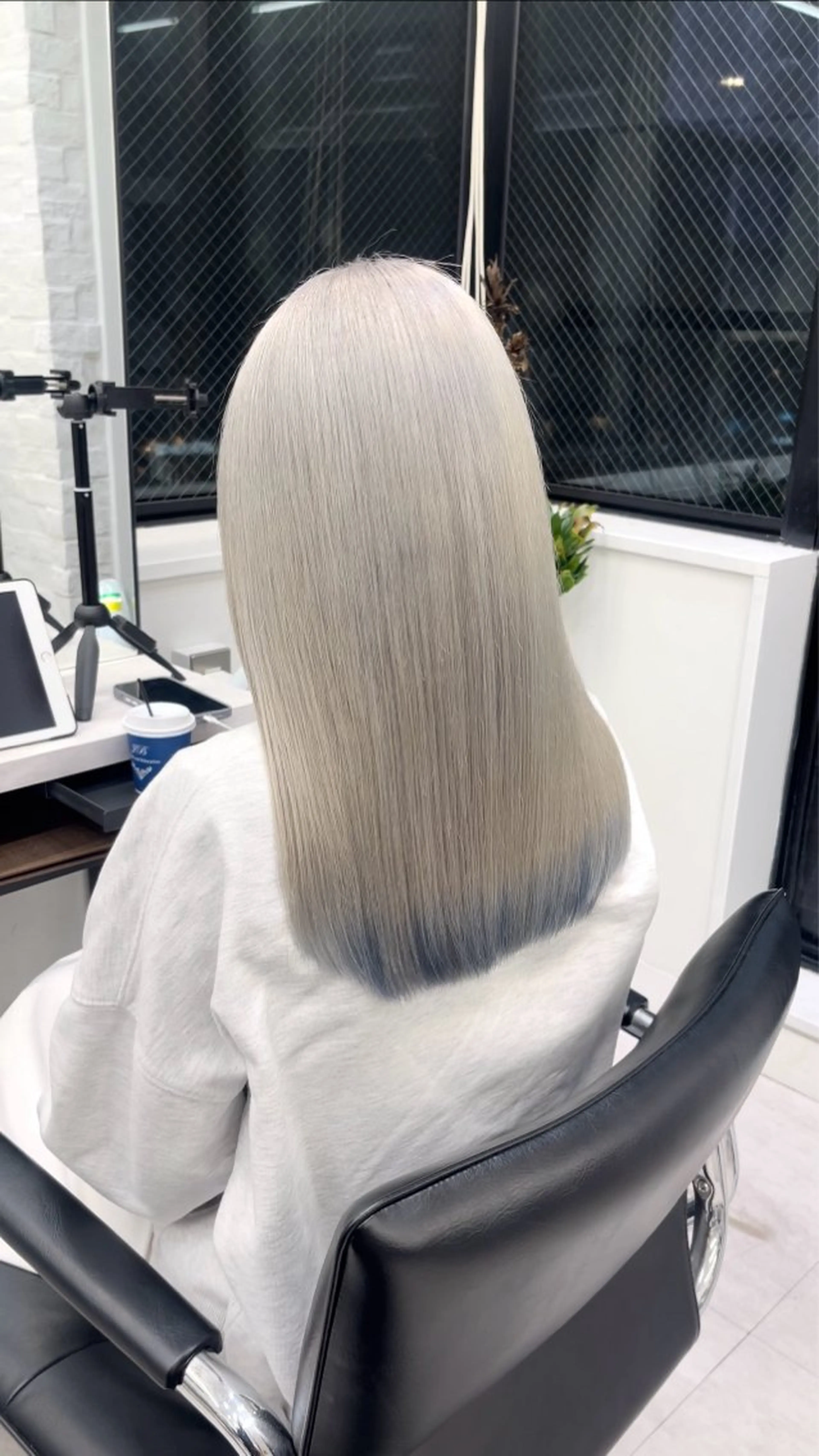 セミロング カラー ヘアカラー トリートメント 高島大登/顔周り /ミルクティーのヘアスタイル