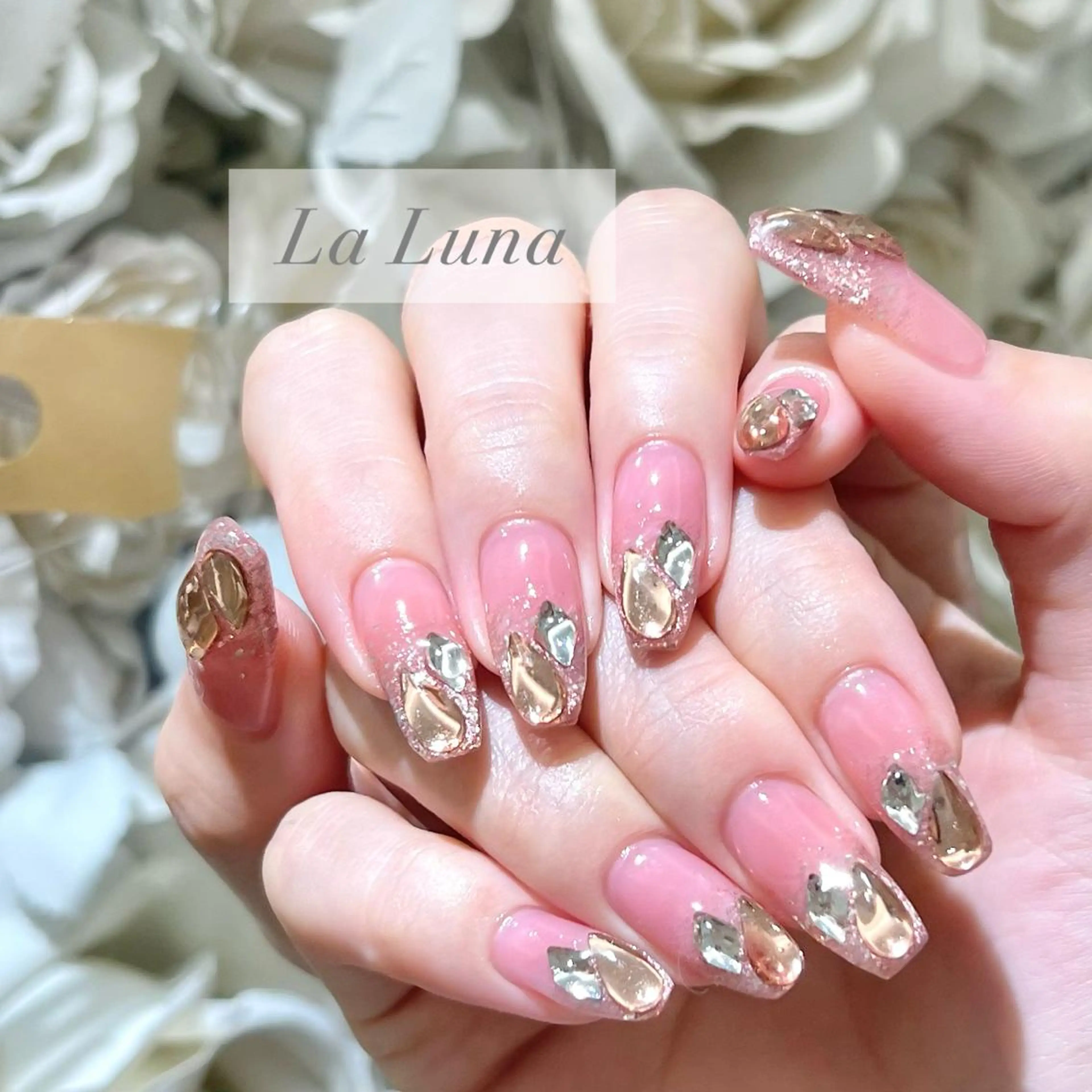 ネイル ハンドネイル ＬａＬｕｎａ🌙 natsukiのネイルデザイン