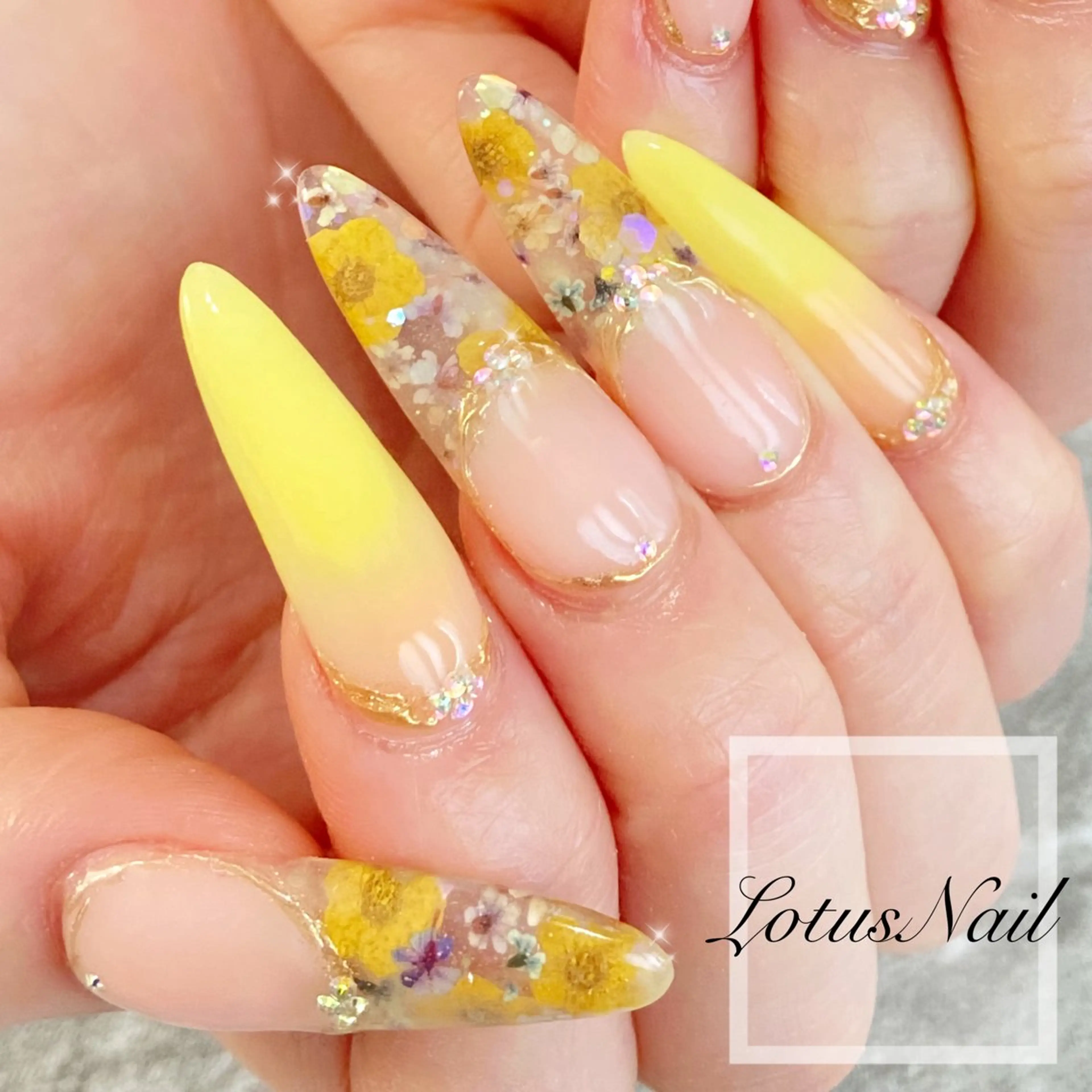 ネイル ロングネイル 春ネイル スーパーロングネイル ハンドネイル Lotus Nailのネイルデザイン
