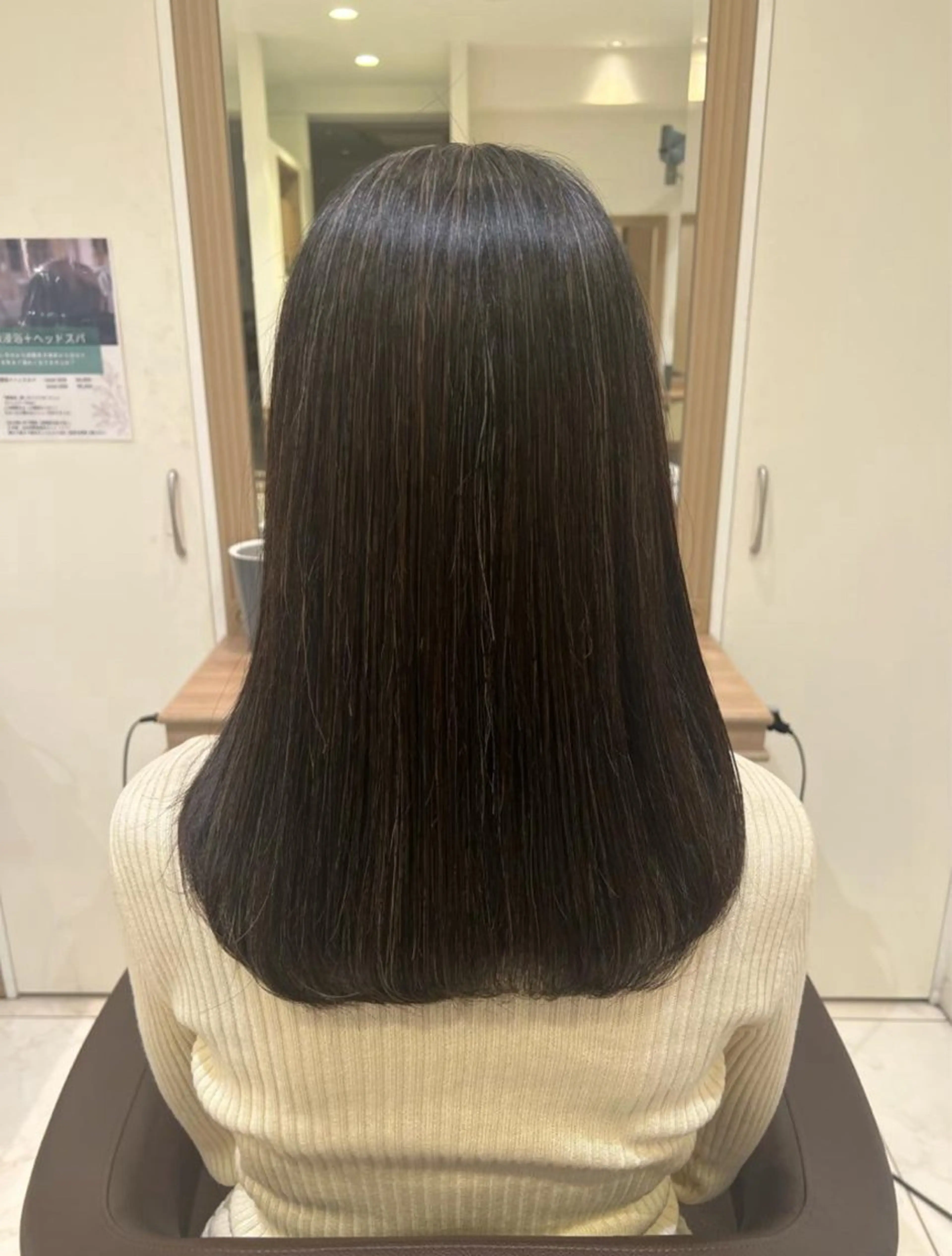 ロング ハイトーン/レイヤー 藤田健太郎のヘアスタイル