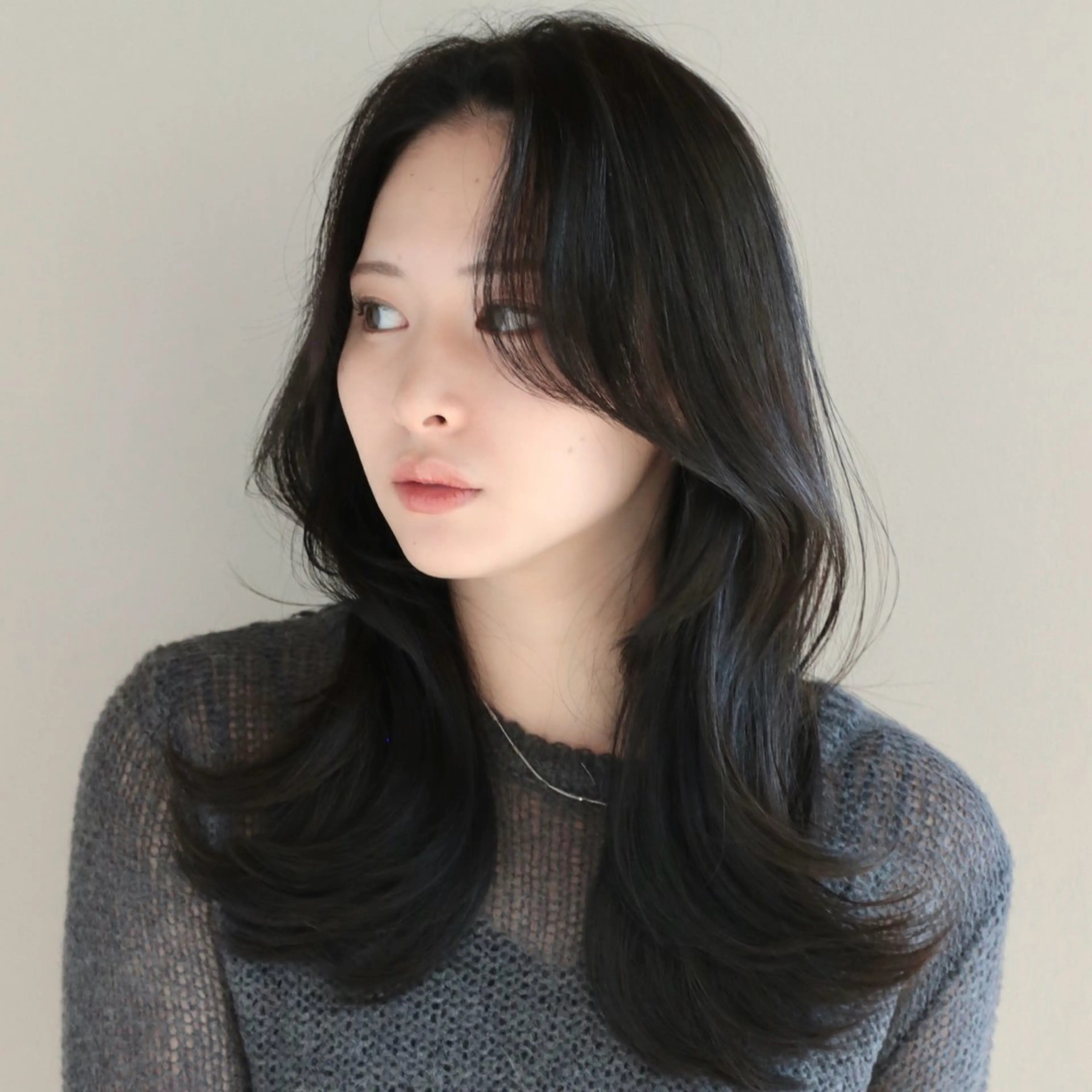 ミディアム カラー レイヤーカット 似合わせカット レイヤー/顔周り /透明感🩶高橋大のヘアスタイル