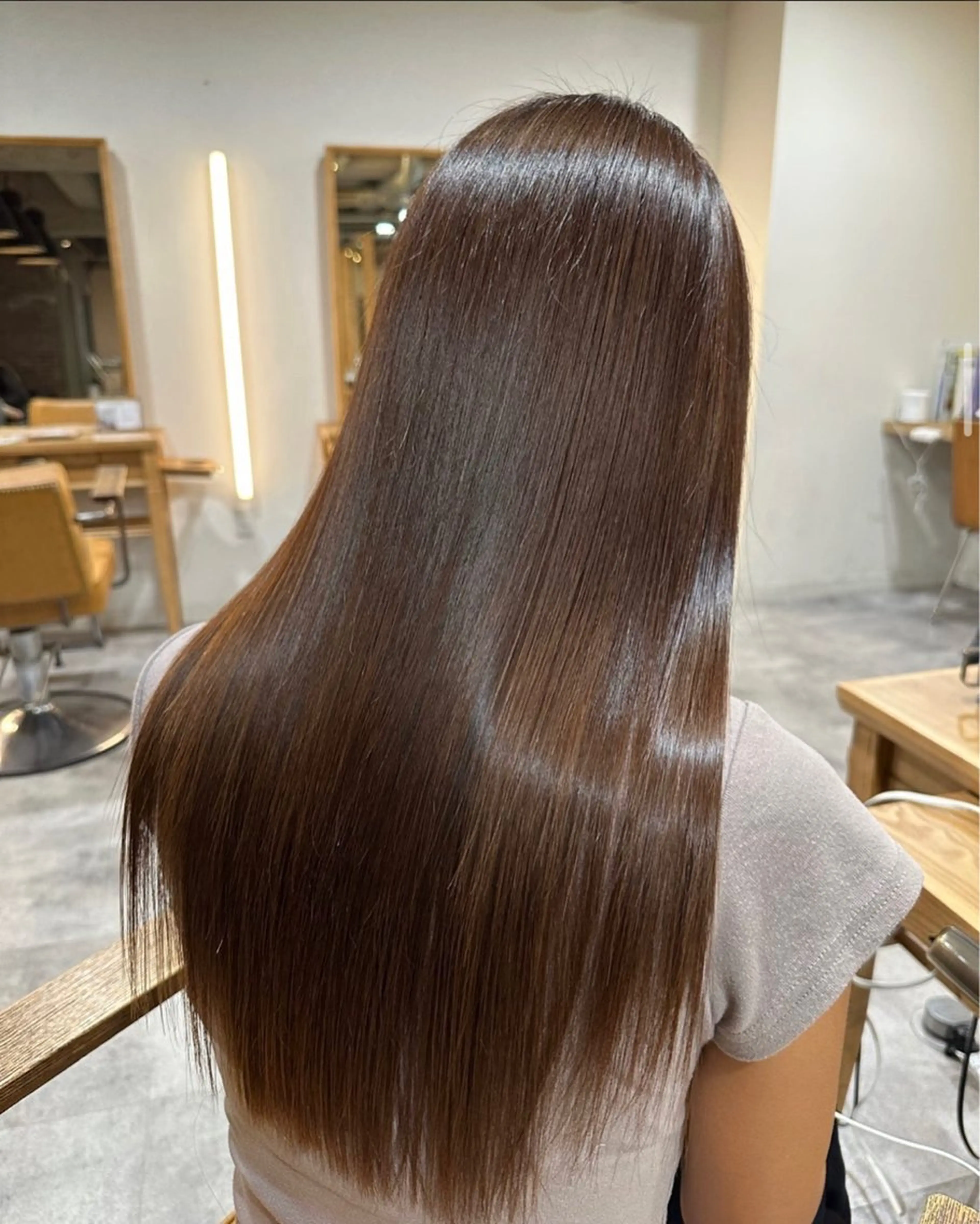 ロング 縮毛矯正 縮毛矯正髪質改善 絹髪酸性ストレートのヘアスタイル