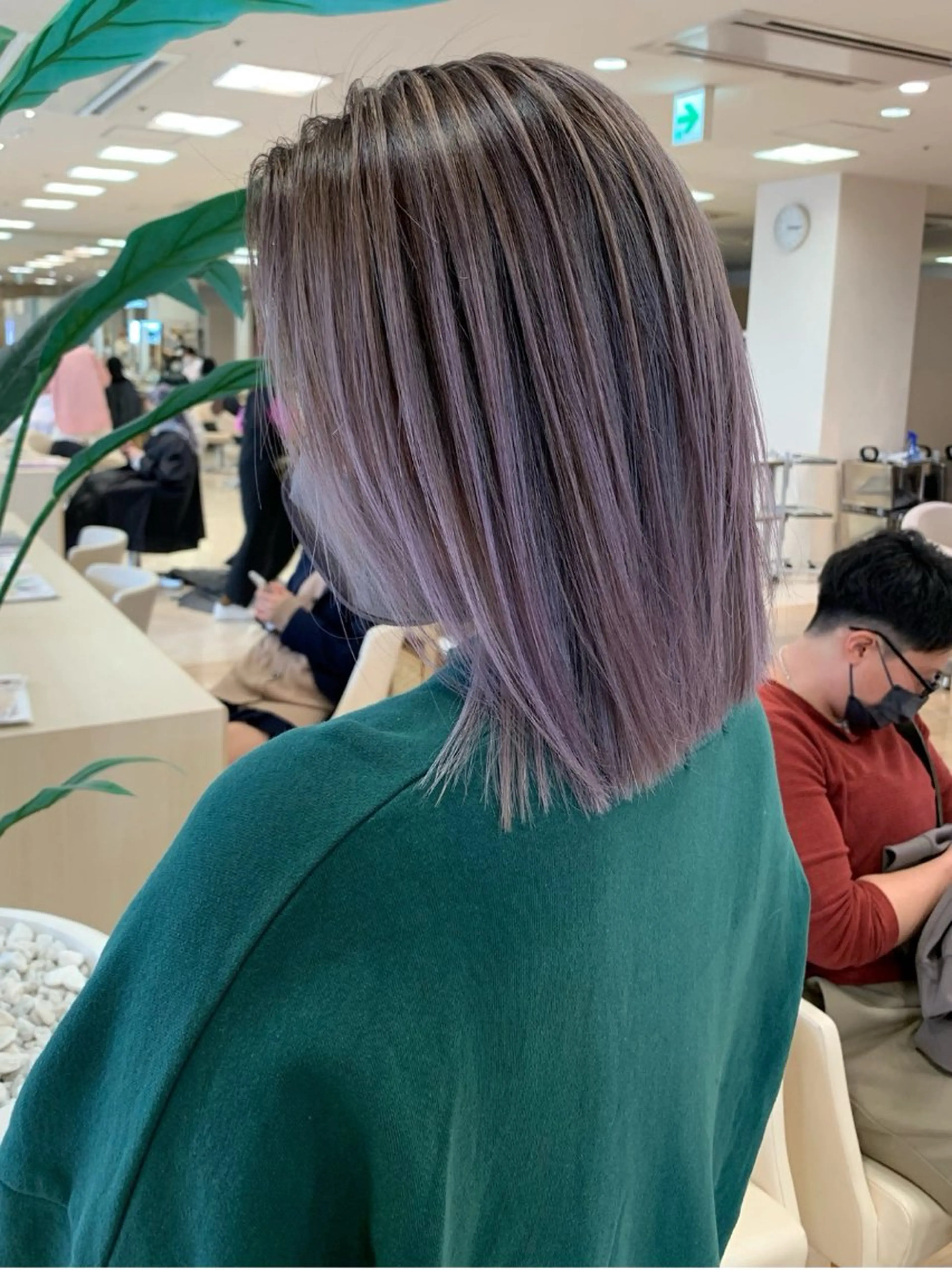 ショート カラー バレイヤージュ レイヤーカット ヘアカラー トリートメント 銀座メンズパーマ🦚 ブリーチ🌿レイヤーのヘアスタイル