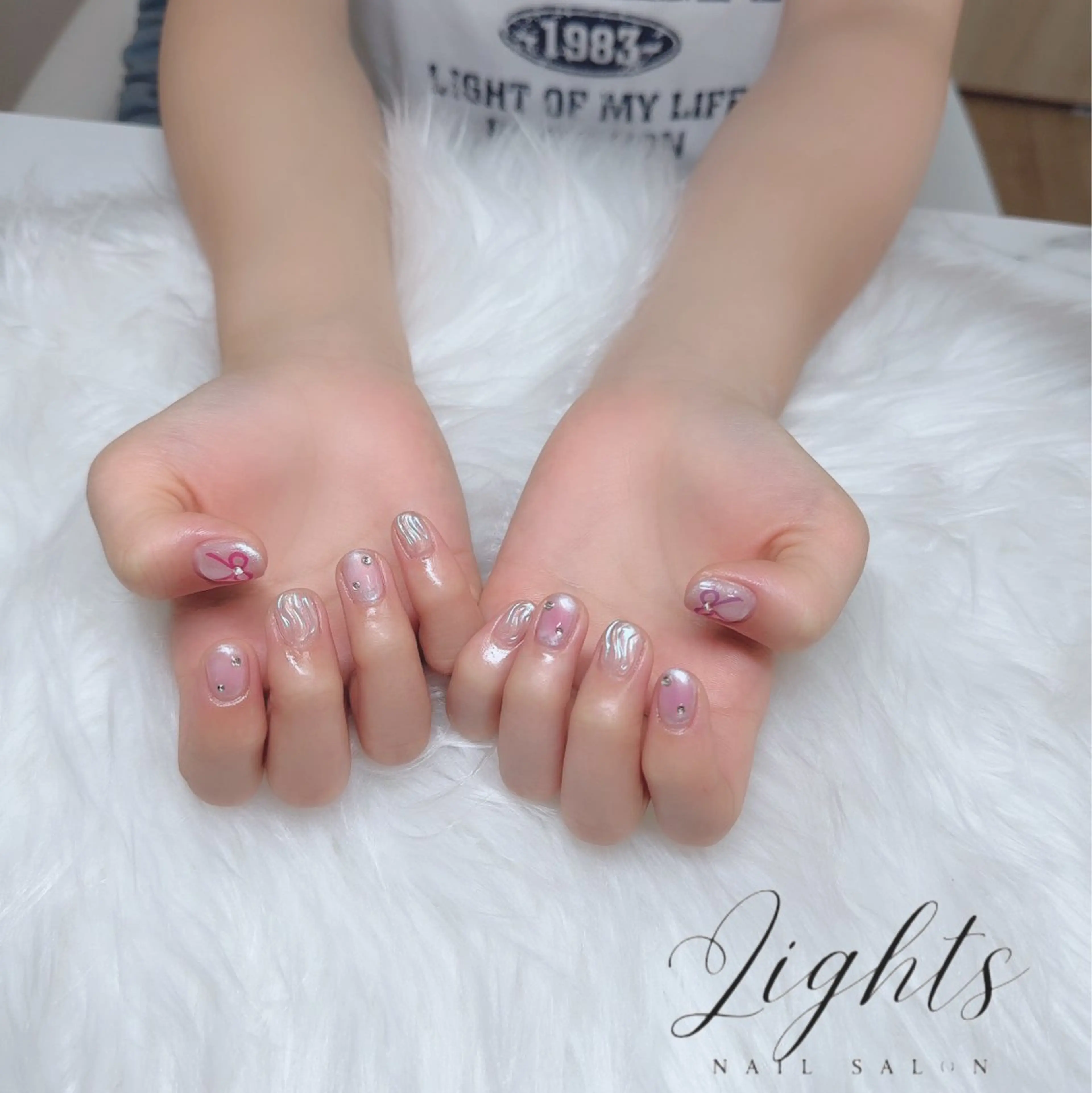 ネイル Nailsalon Lightsのネイルデザイン